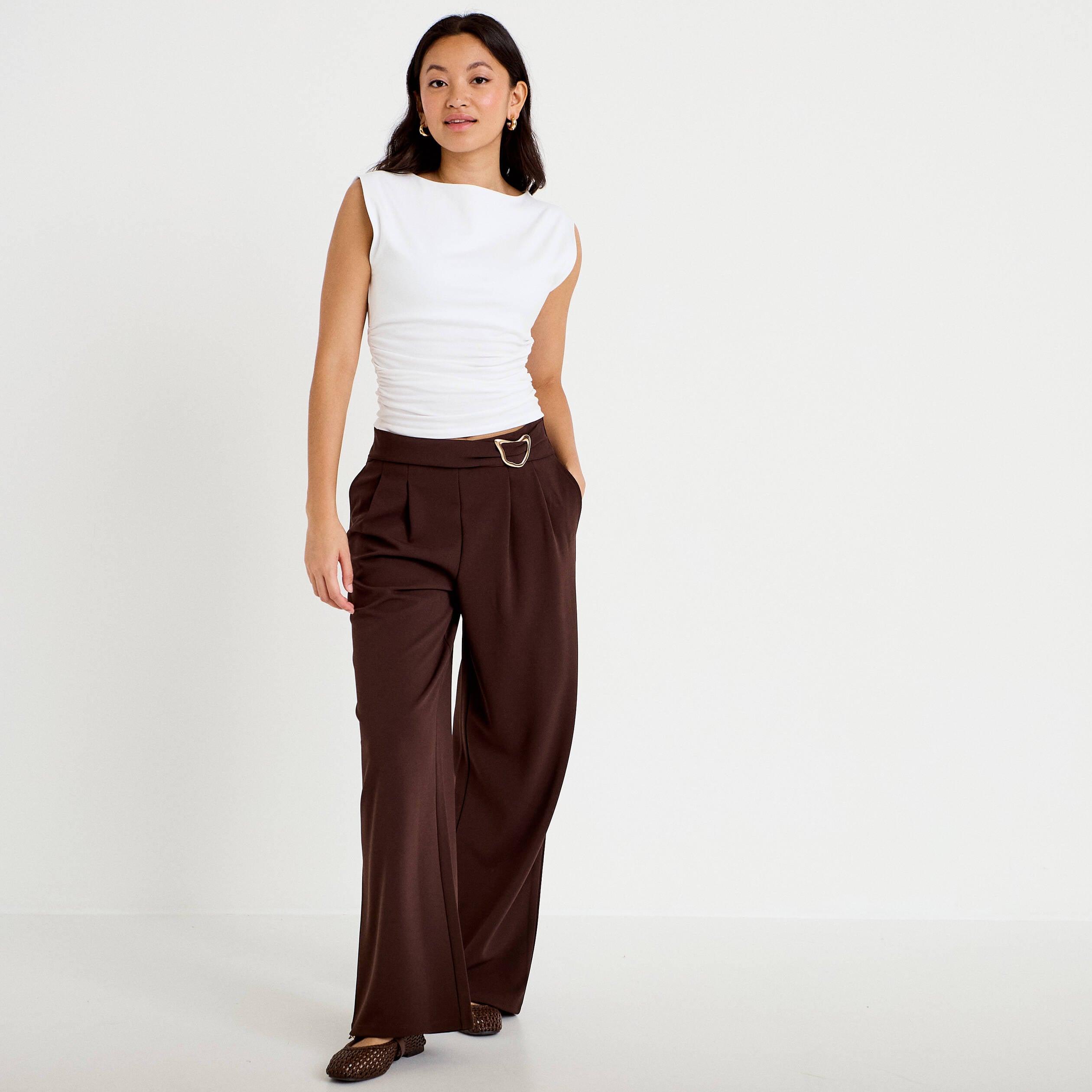 Pantalon bootcut avec ceinture marron fonc&eacute; femme