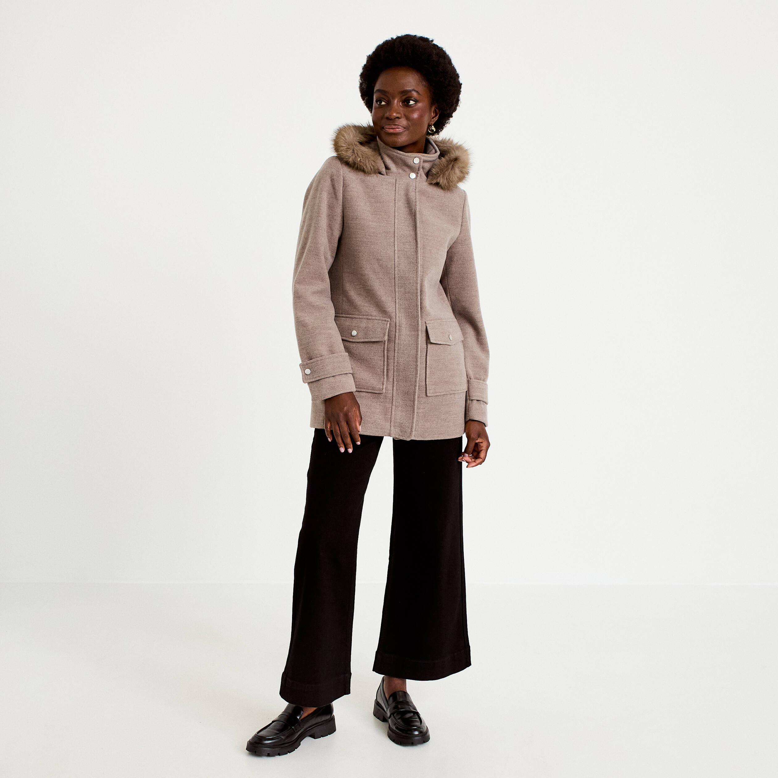 Manteau mi-long &agrave; capuche taupe femme