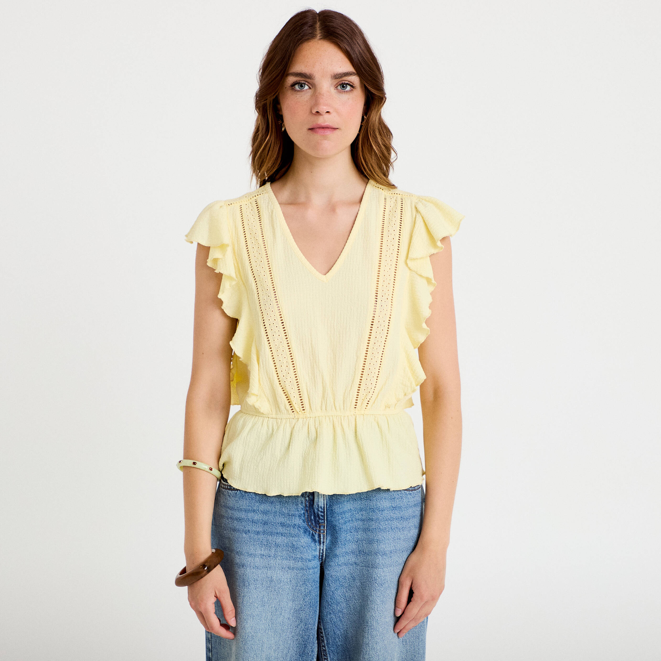 Blouse col rond manches courtes dentelle jaune pastel femme