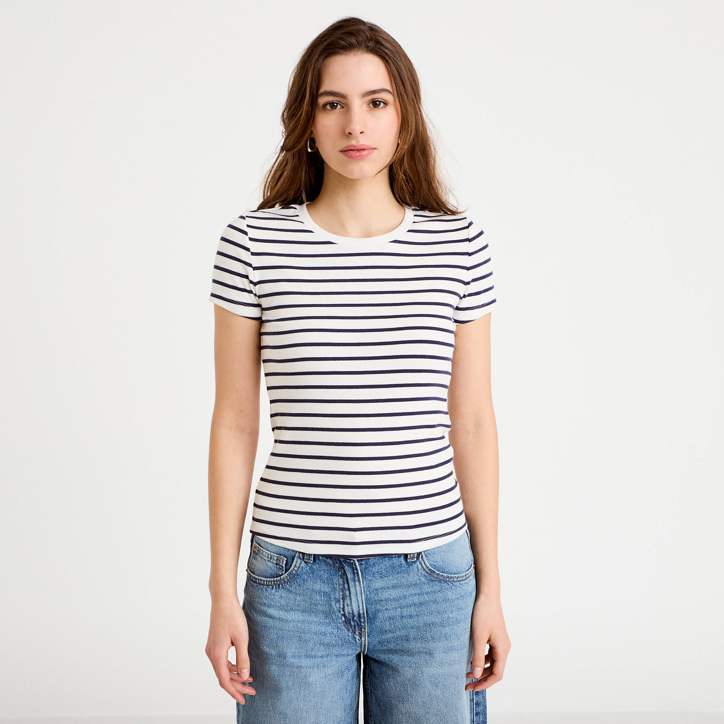 T-shirt c&ocirc;tel&eacute; ajust&eacute; blanc femme