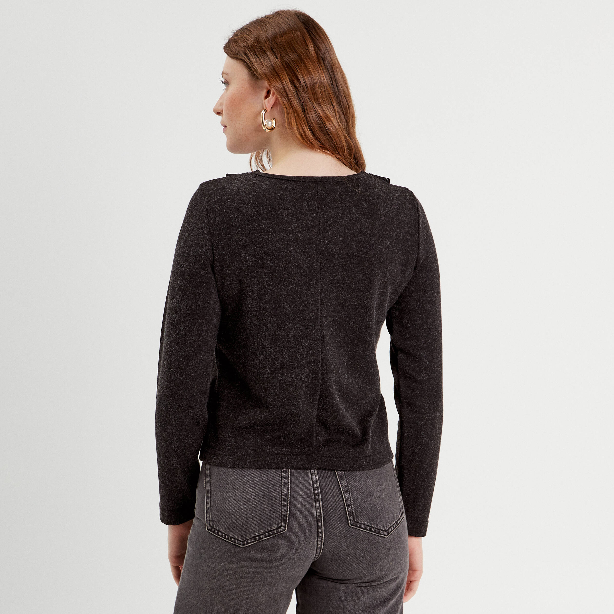 T-shirt col claudine macram&eacute; gris fonc&eacute; femme