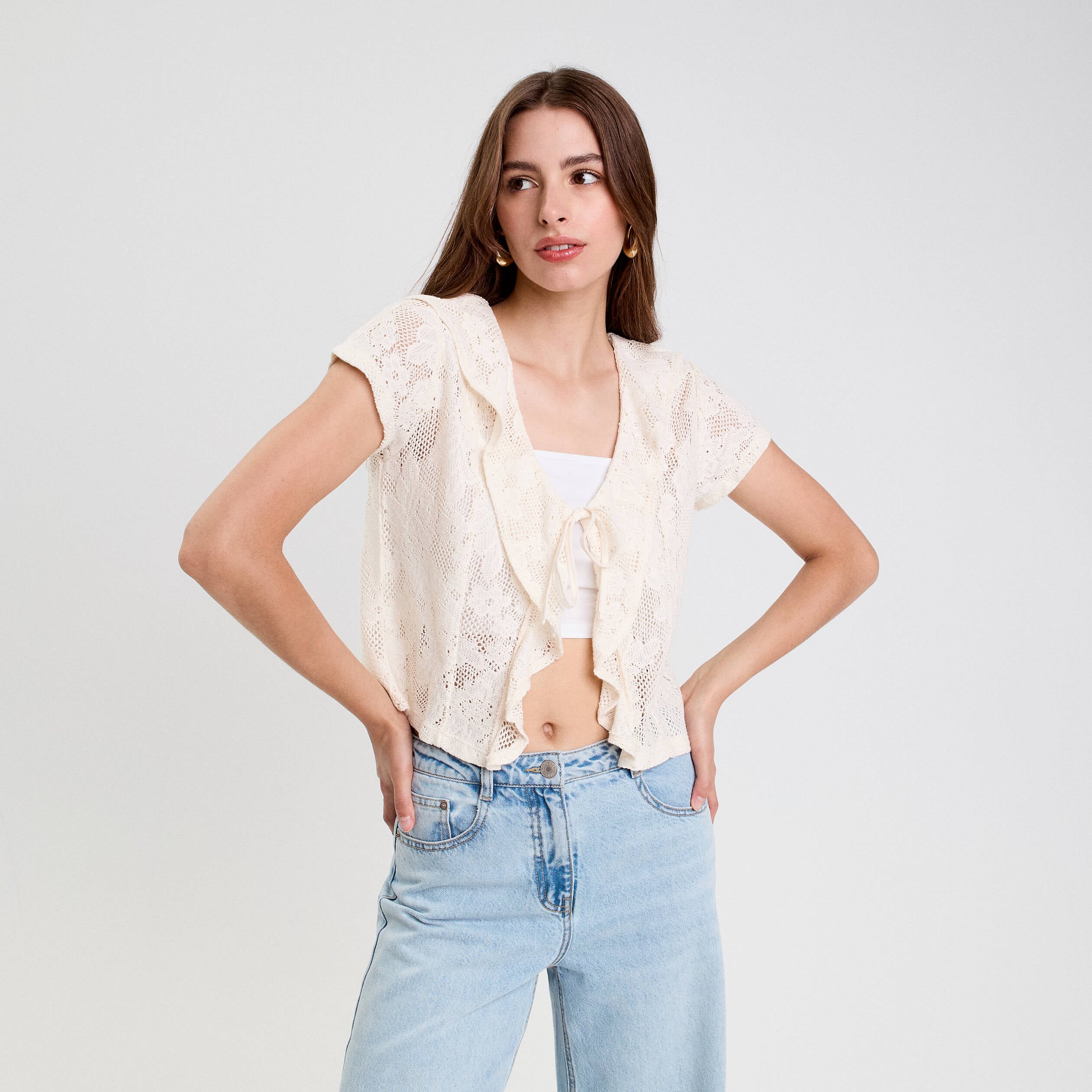 Blouse ajour&eacute;e d&eacute;collet&eacute; manches courtes ecru femme