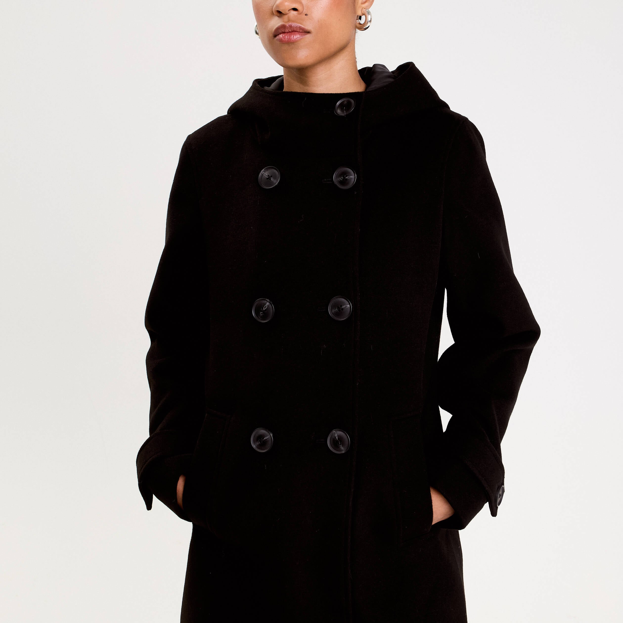 Manteau ajust&eacute; 3/4 &agrave; capuche noir femme