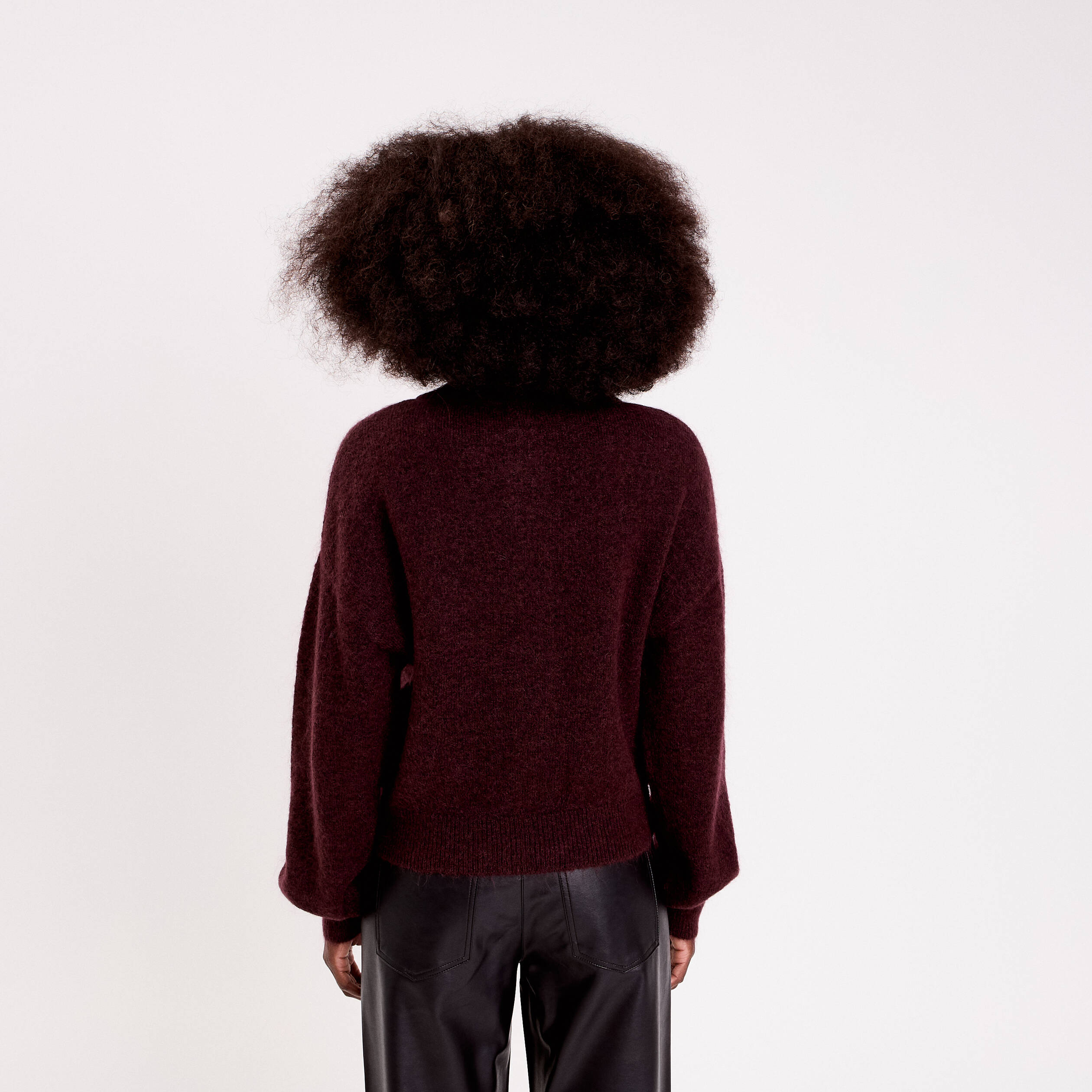 Gilet boutonn&eacute; rouge fonc&eacute; femme