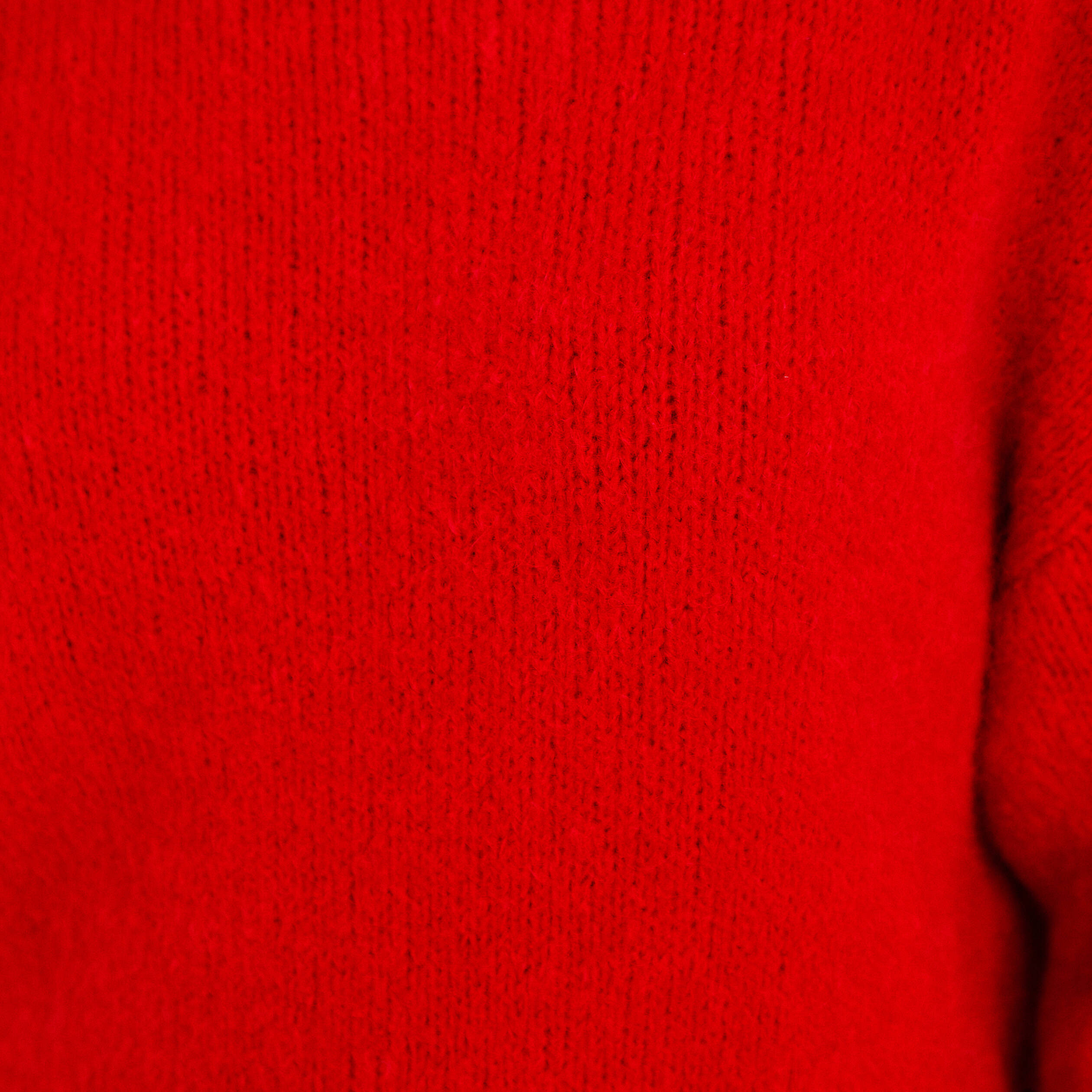 Pull ample col bateau manches longues rouge femme
