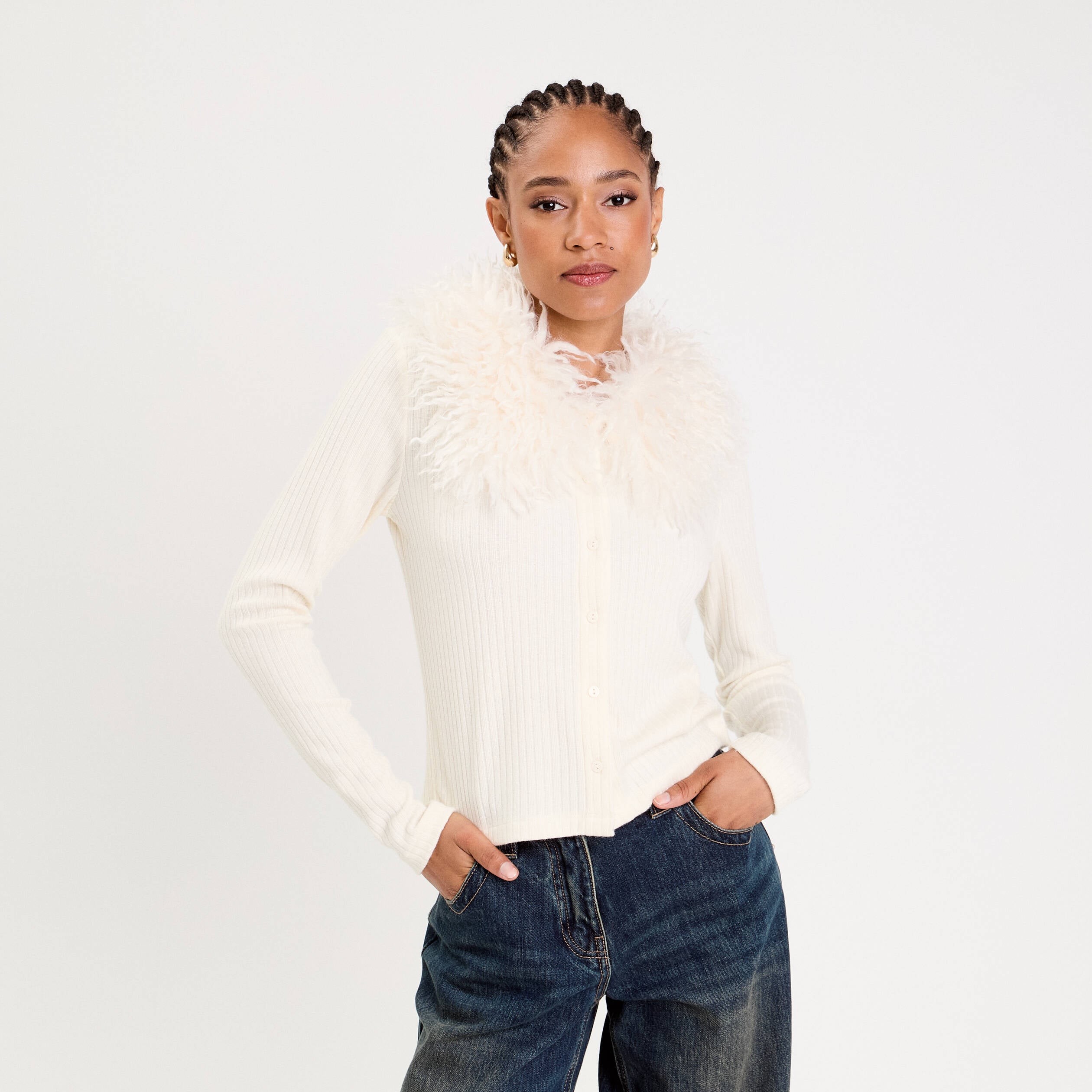 Gilet ajust&eacute; manches longues duveteux ivoire femme