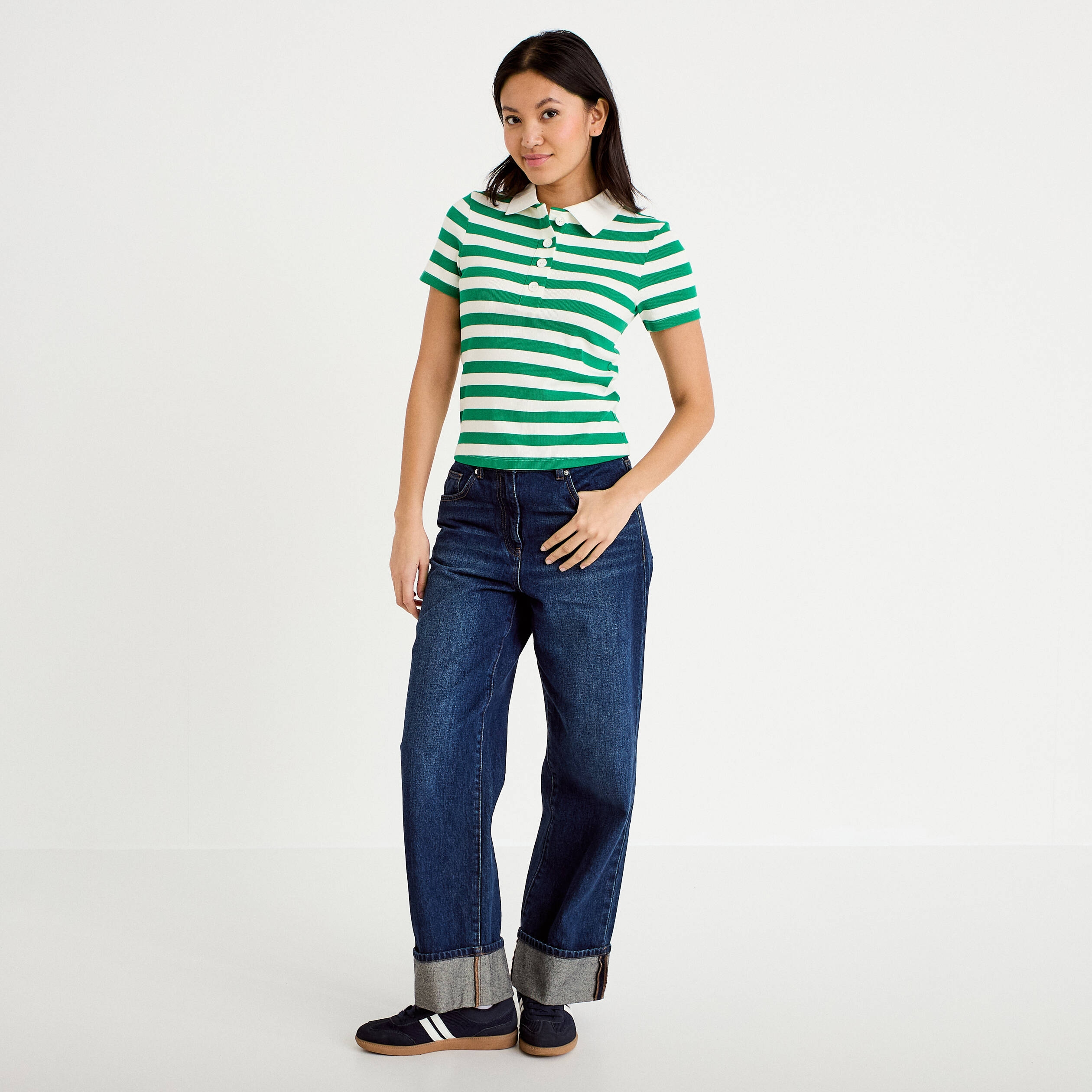 T-shirt c&ocirc;tel&eacute; col polo vert femme