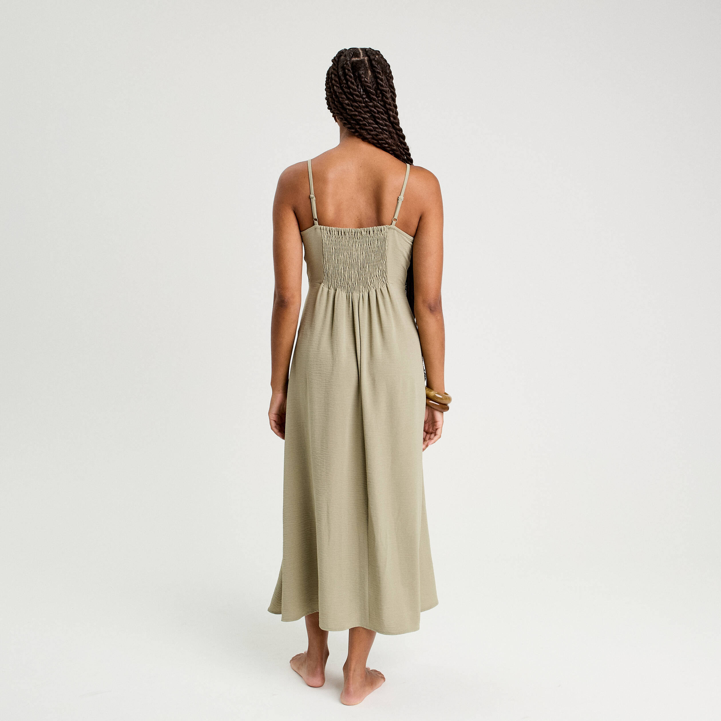Robe longue &eacute;vas&eacute;e fendue vert kaki femme