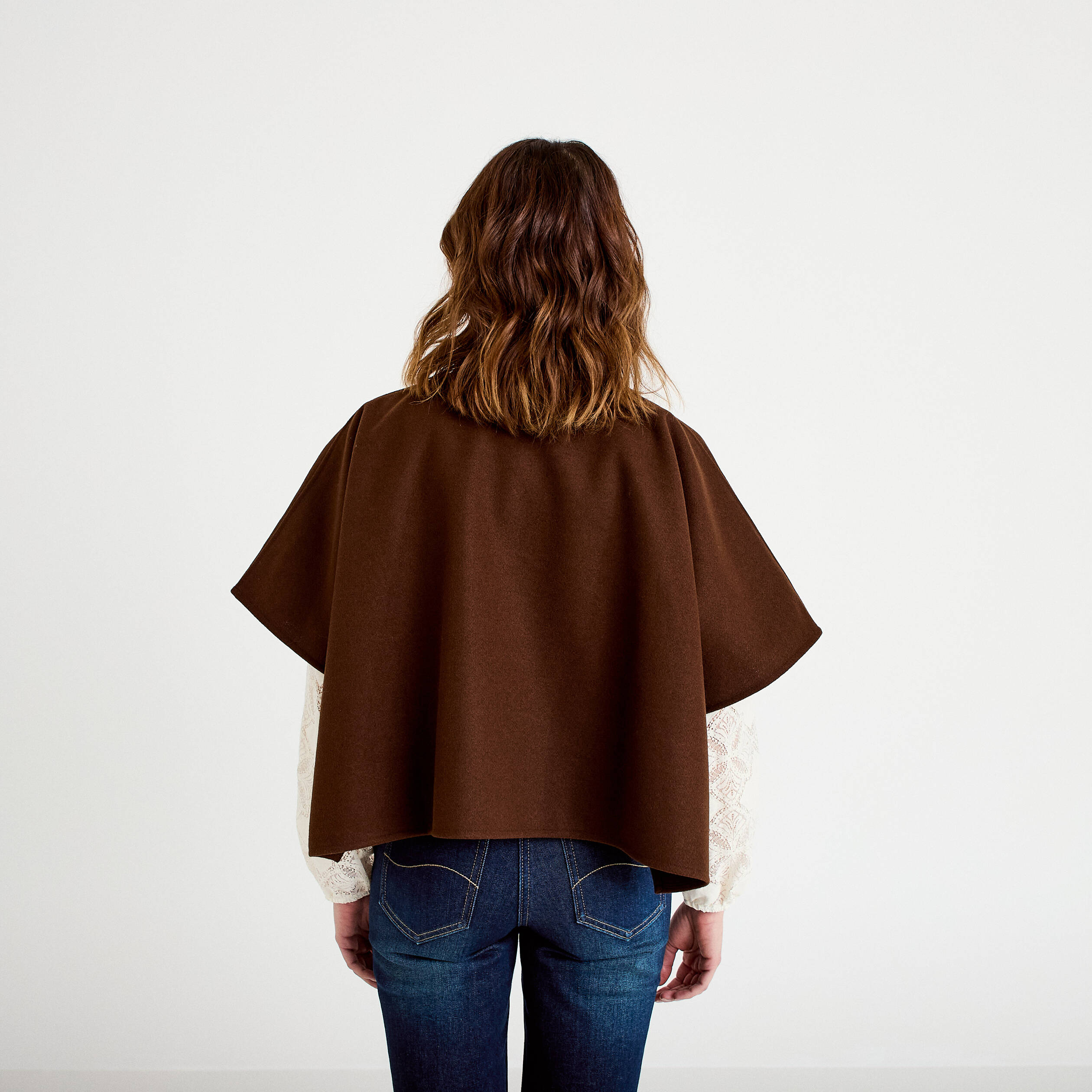 Poncho col am&eacute;ricain marron fonc&eacute; femme