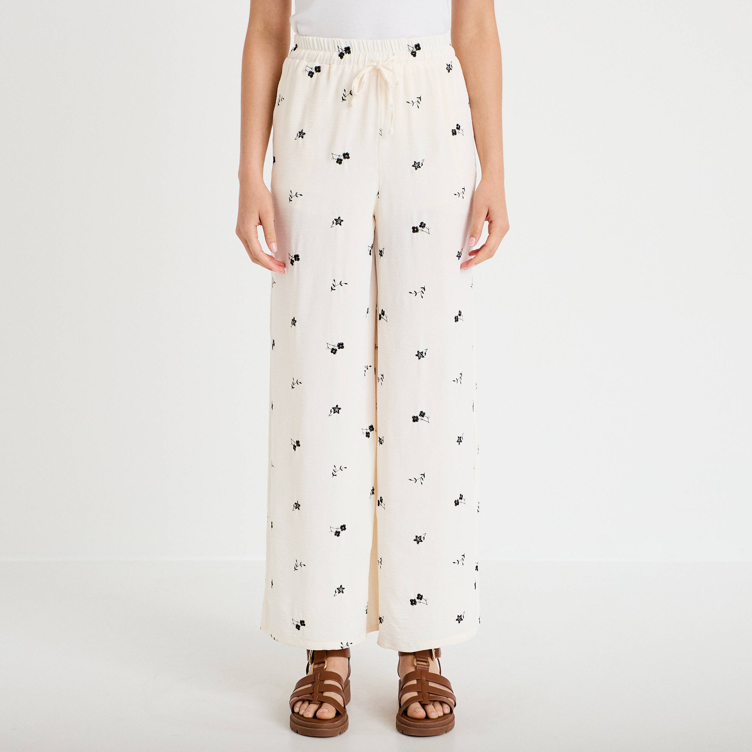 Pantalon large brod&eacute; taille standard blanc femme