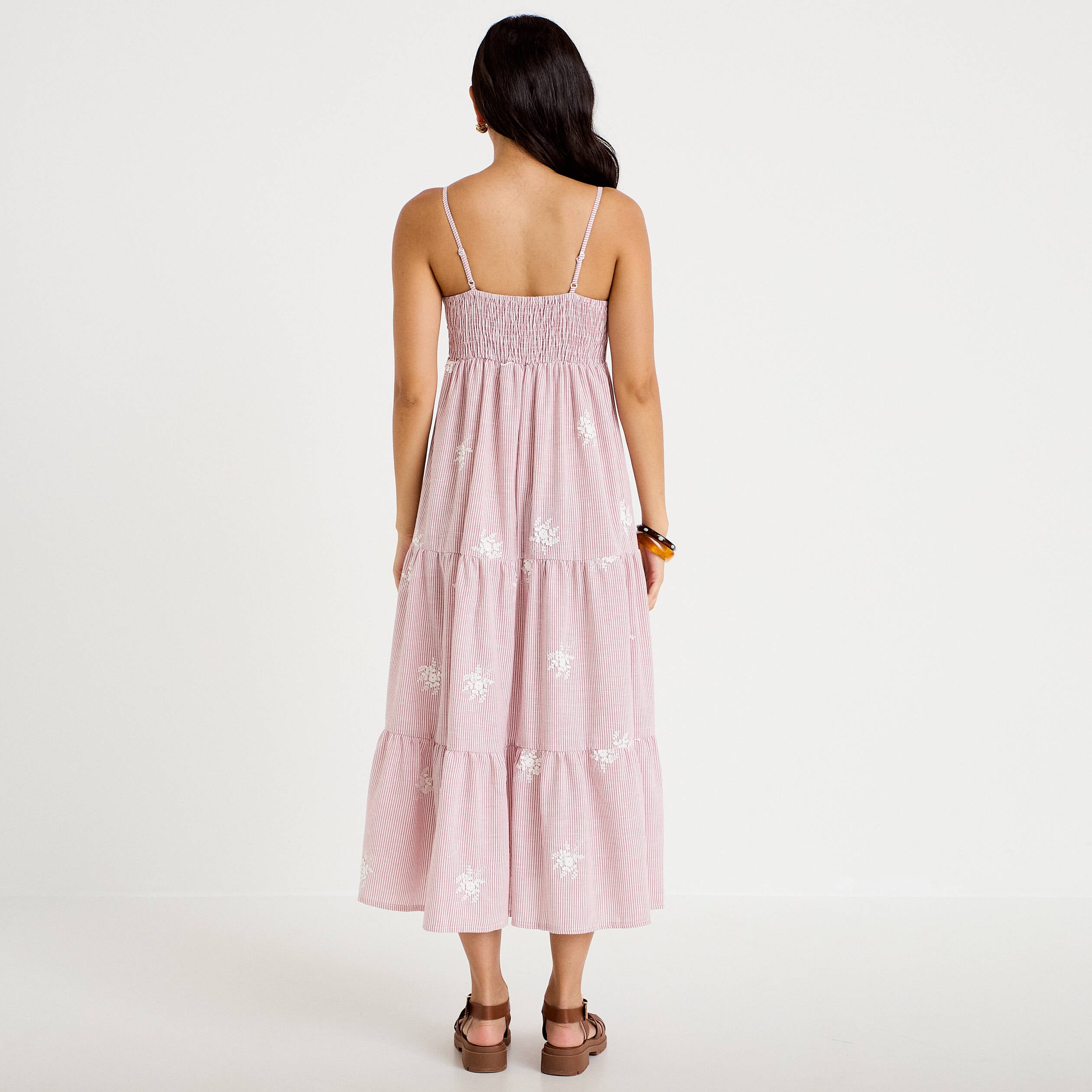 Robe longue &eacute;vas&eacute;e &agrave; fines bretelles rouge femme