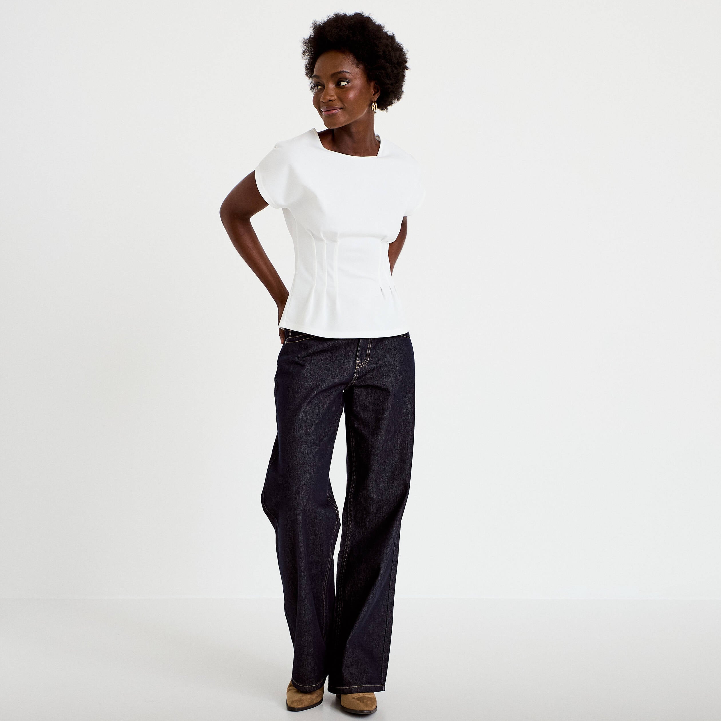 Top ajust&eacute; col rond manches courtes ecru femme
