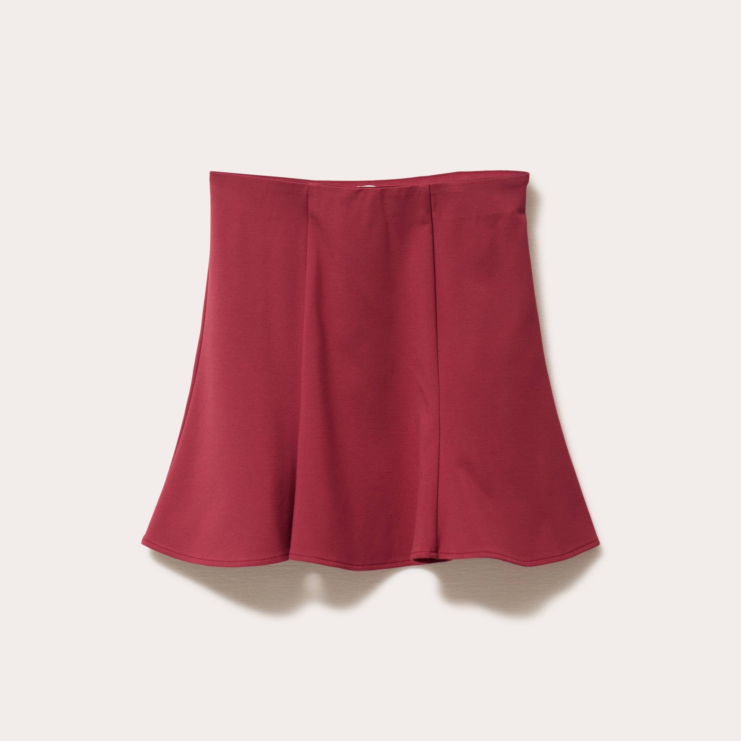 Jupe courte &eacute;vas&eacute;e stretch rouge fonc&eacute; femme