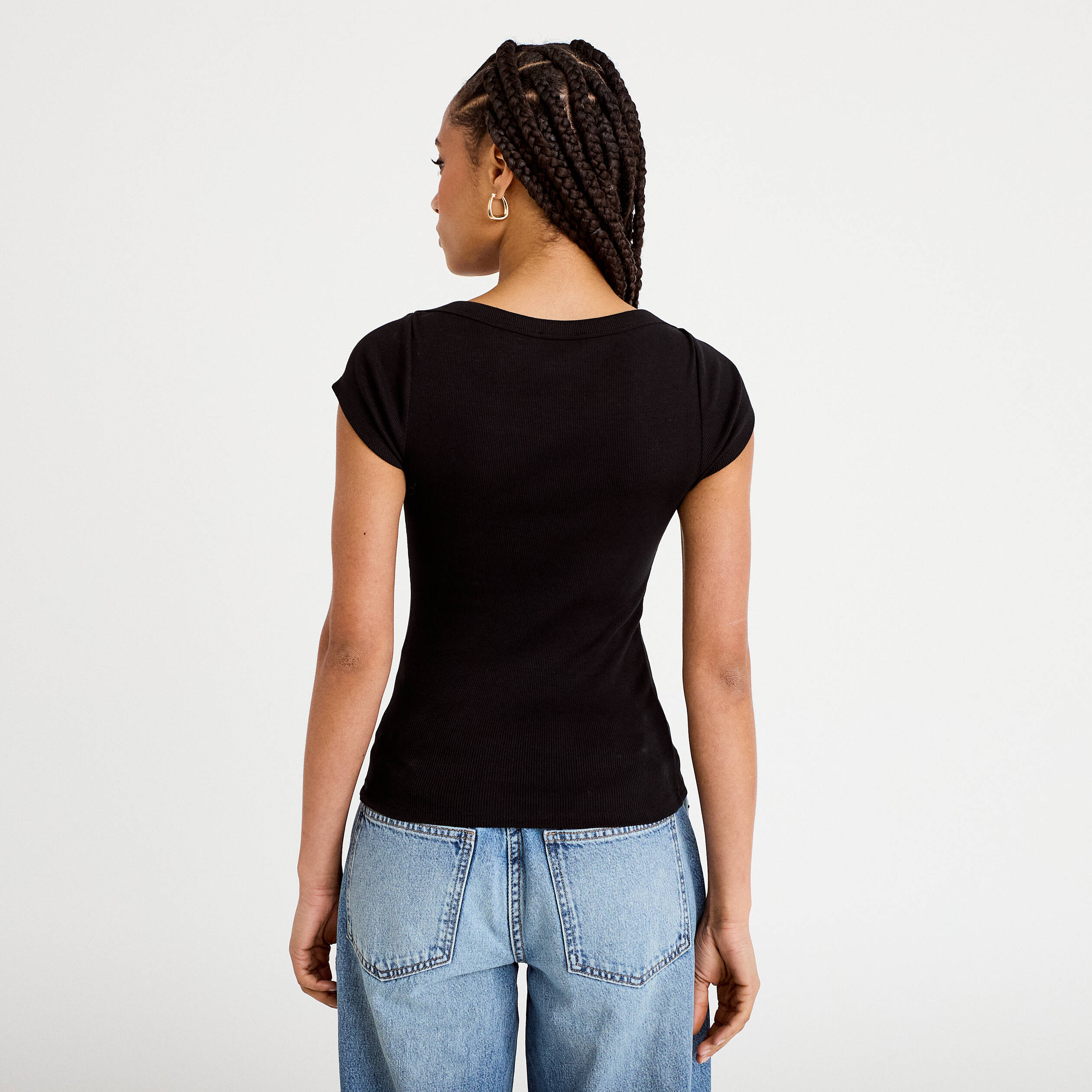 T-shirt cintr&eacute; col bateau noir femme