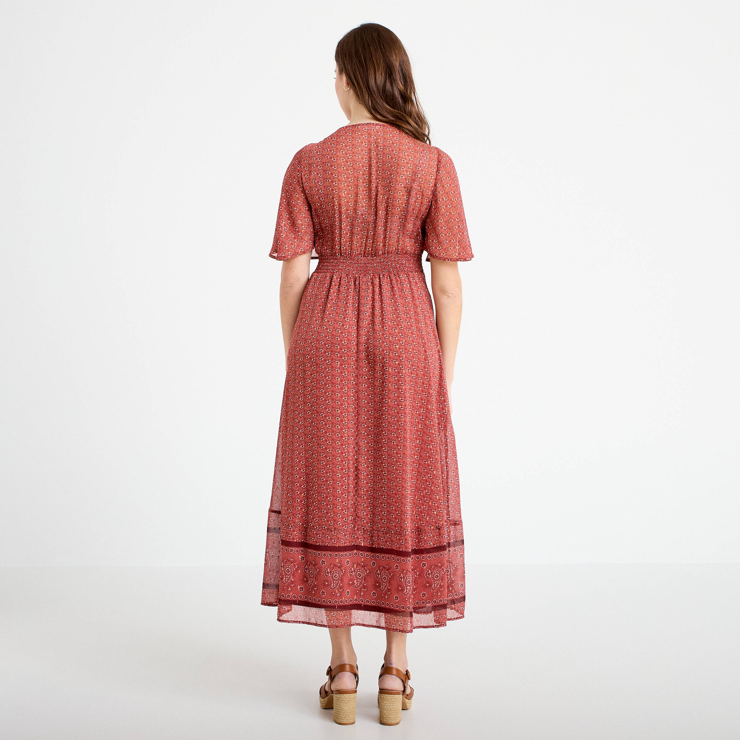 Robe longue &eacute;vas&eacute;e col v voile rouge femme