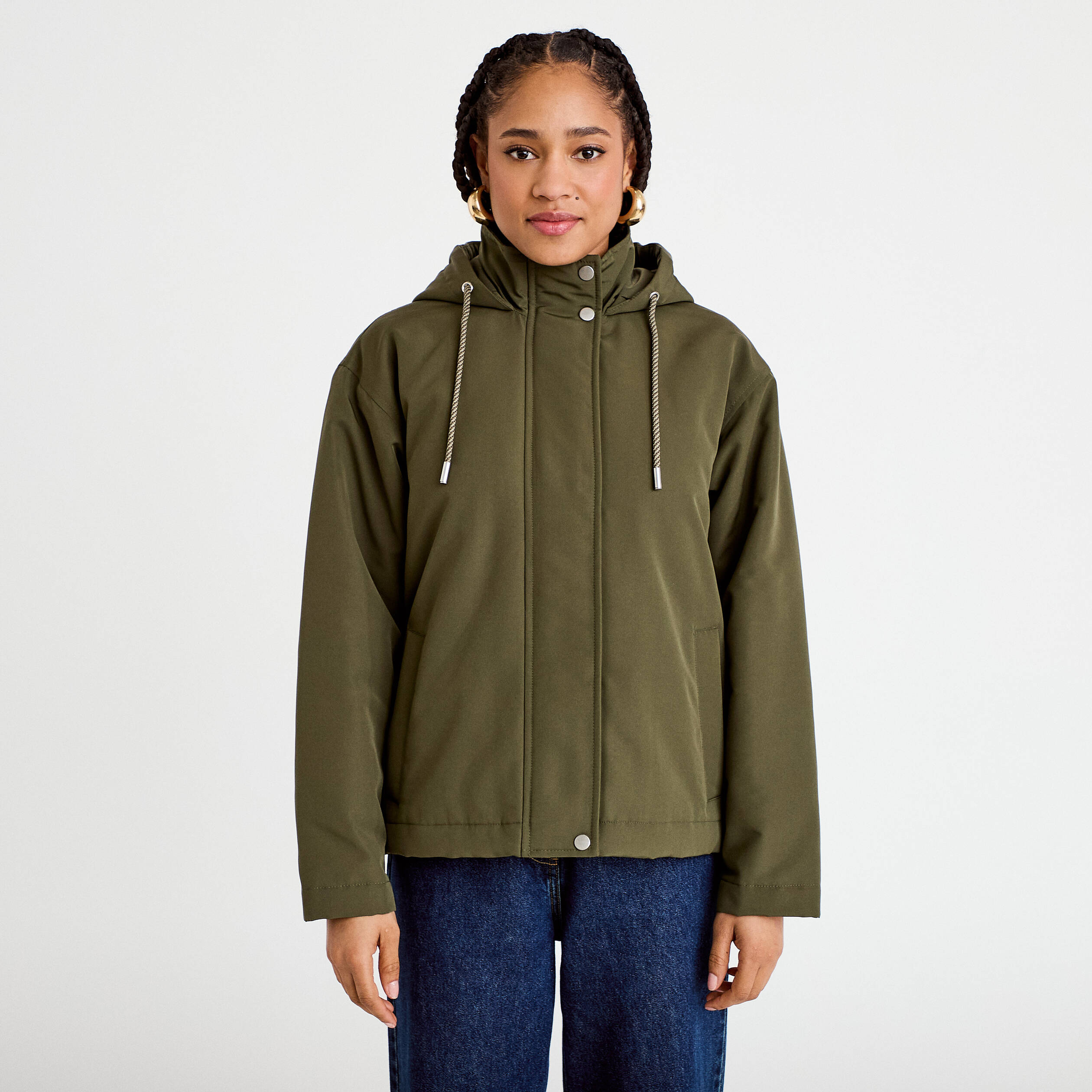Parka courte &agrave; capuche manches longues vert kaki femme