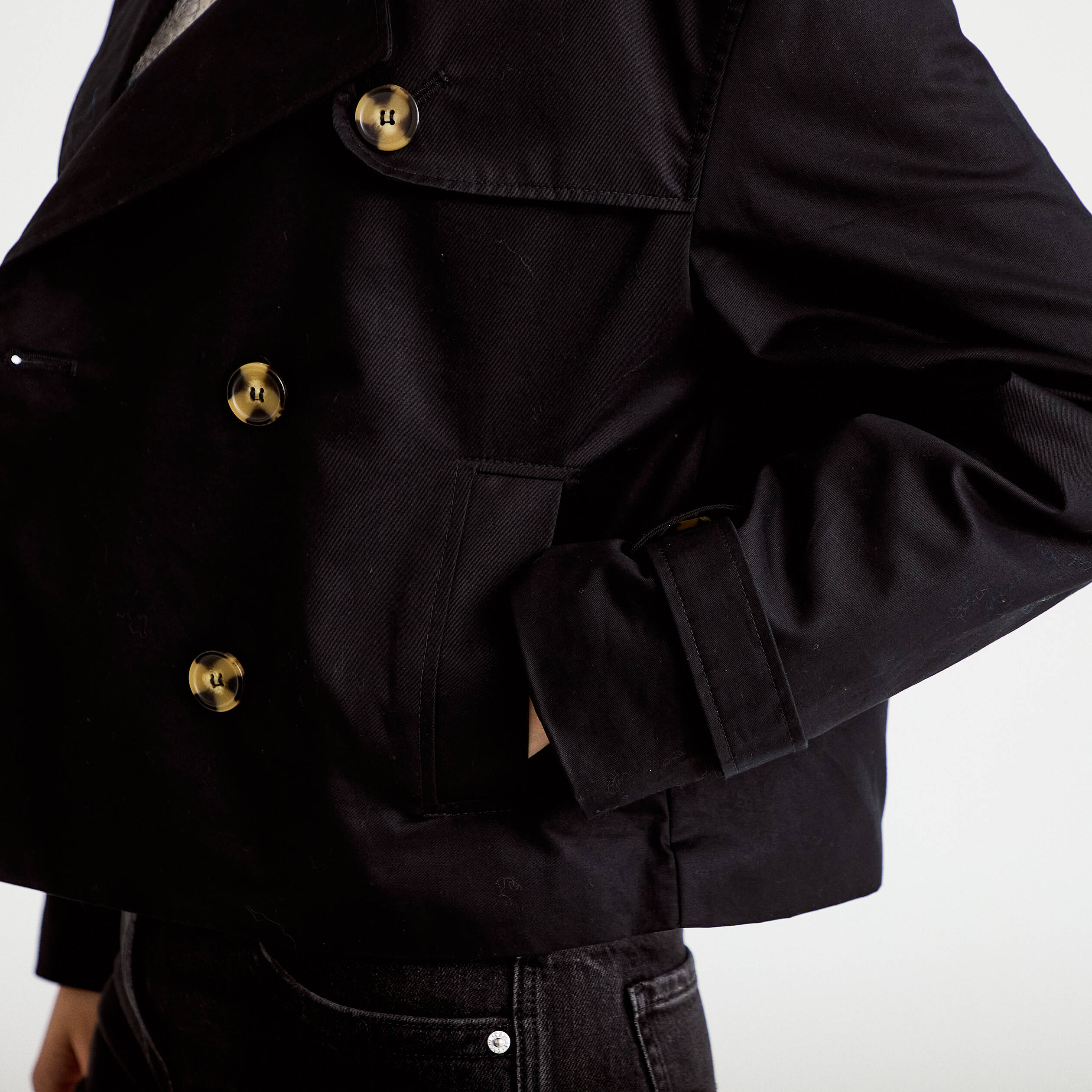 Trench droit court col tailleur noir femme