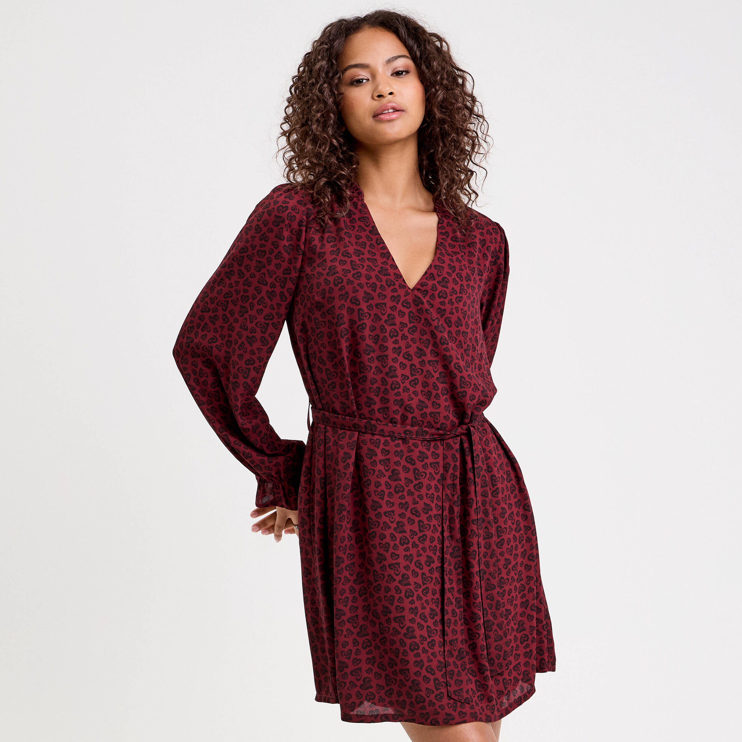 Robe droite ceintur&eacute;e rouge fonc&eacute; femme