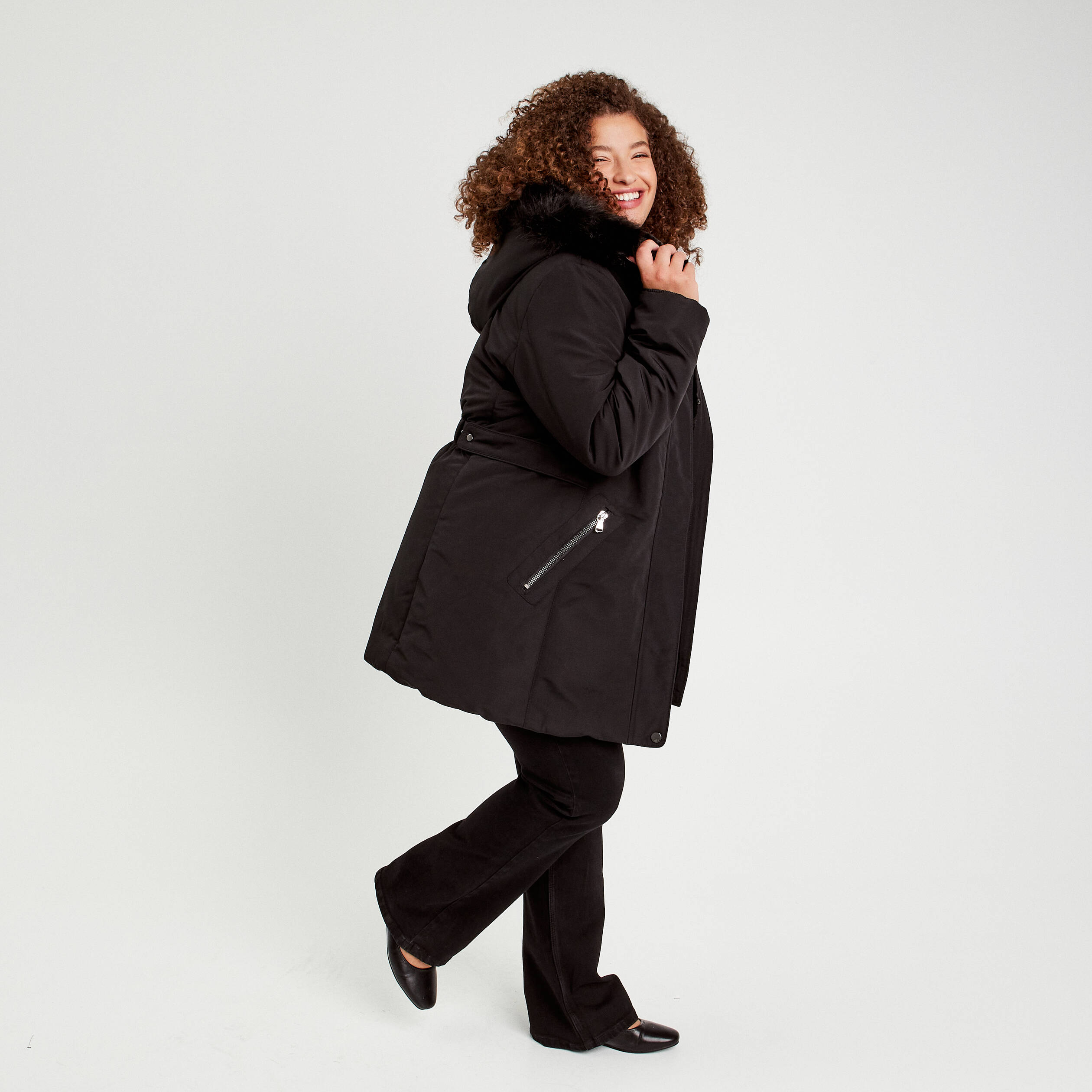 Parka &agrave; capuche fausse fourrure noir femme