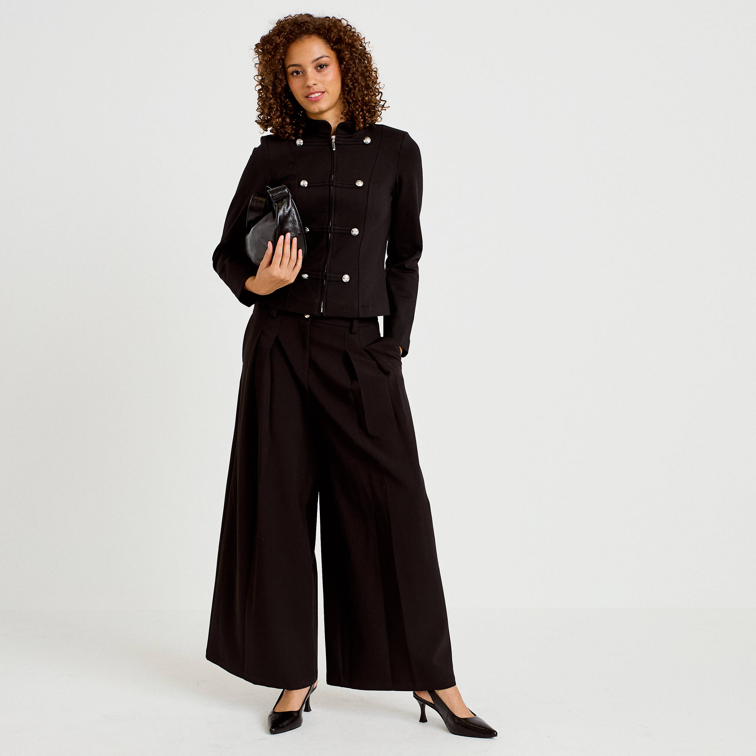 Veste ajust&eacute;e manches longues noir femme