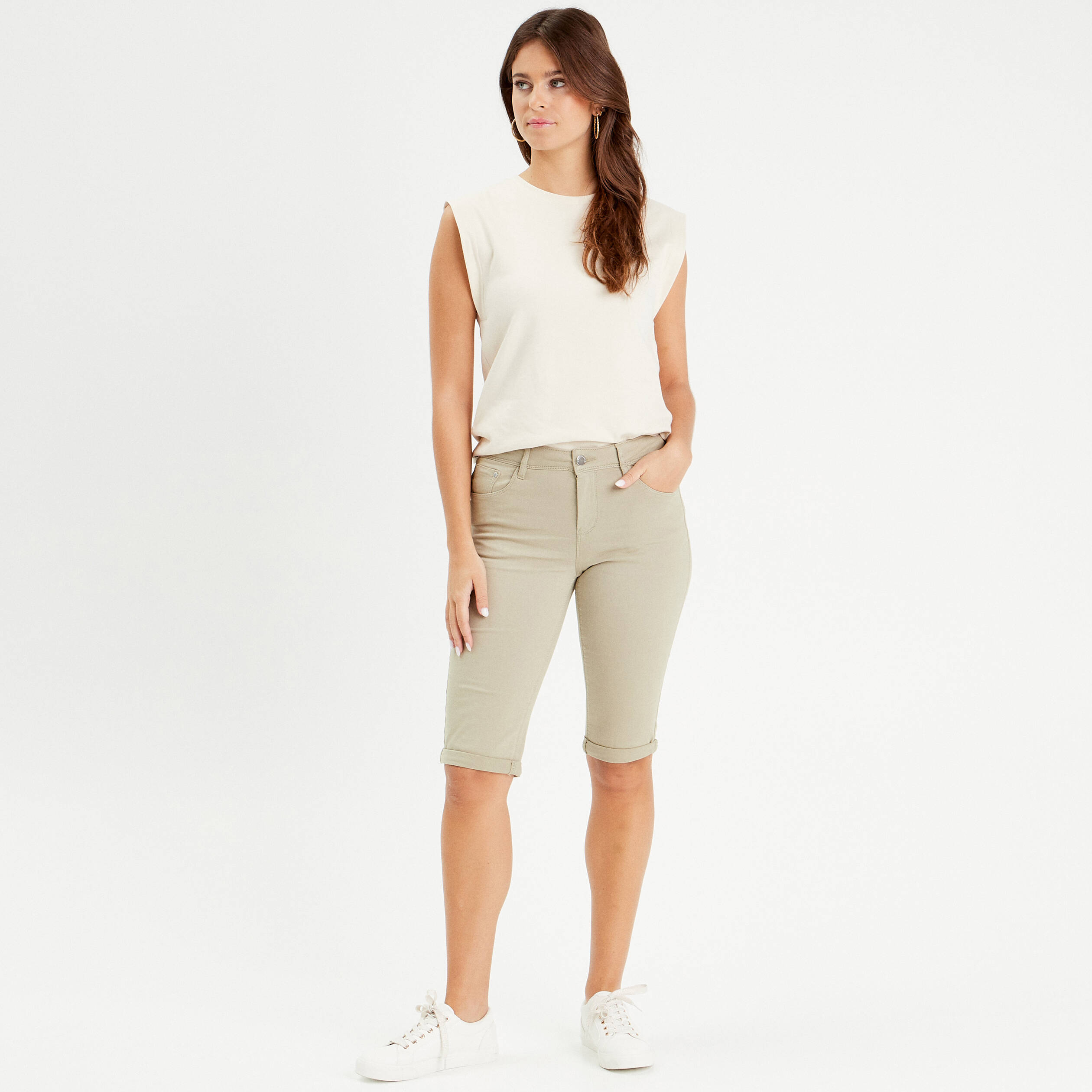 Pantacourt vert kaki femme