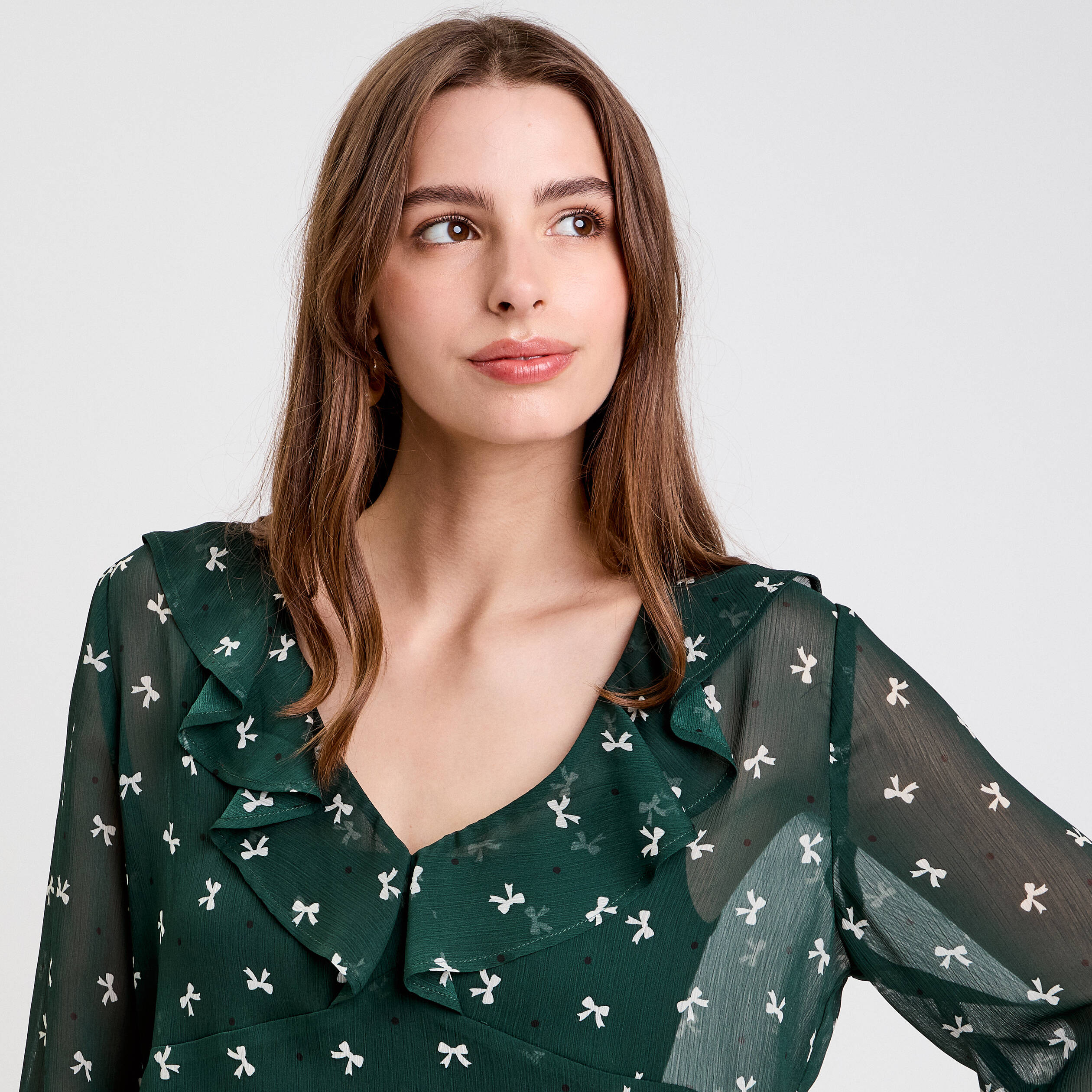 Blouse col V vert fonc&eacute; femme