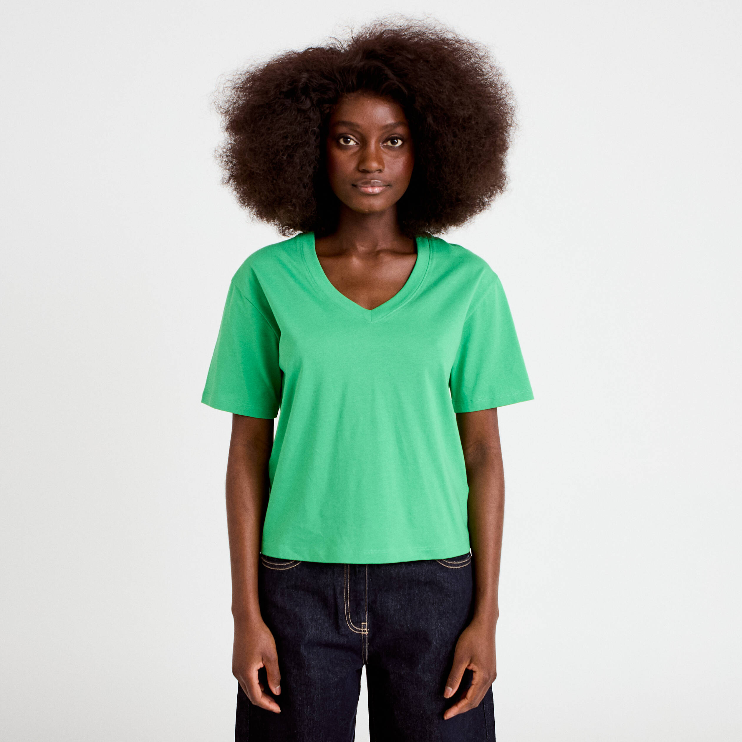 T-shirt col v manches courtes vert femme