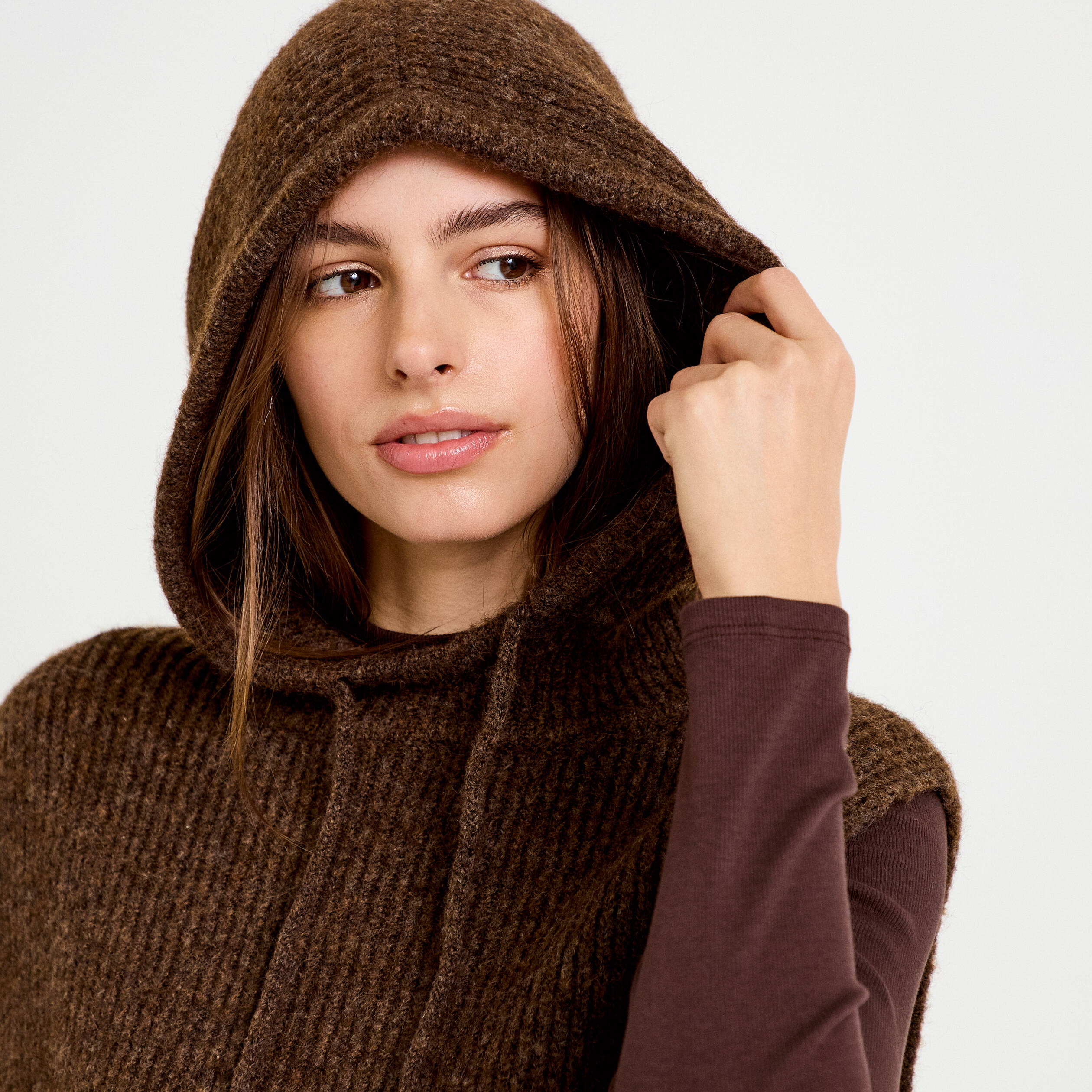 Cache-cou marron fonc&eacute; femme