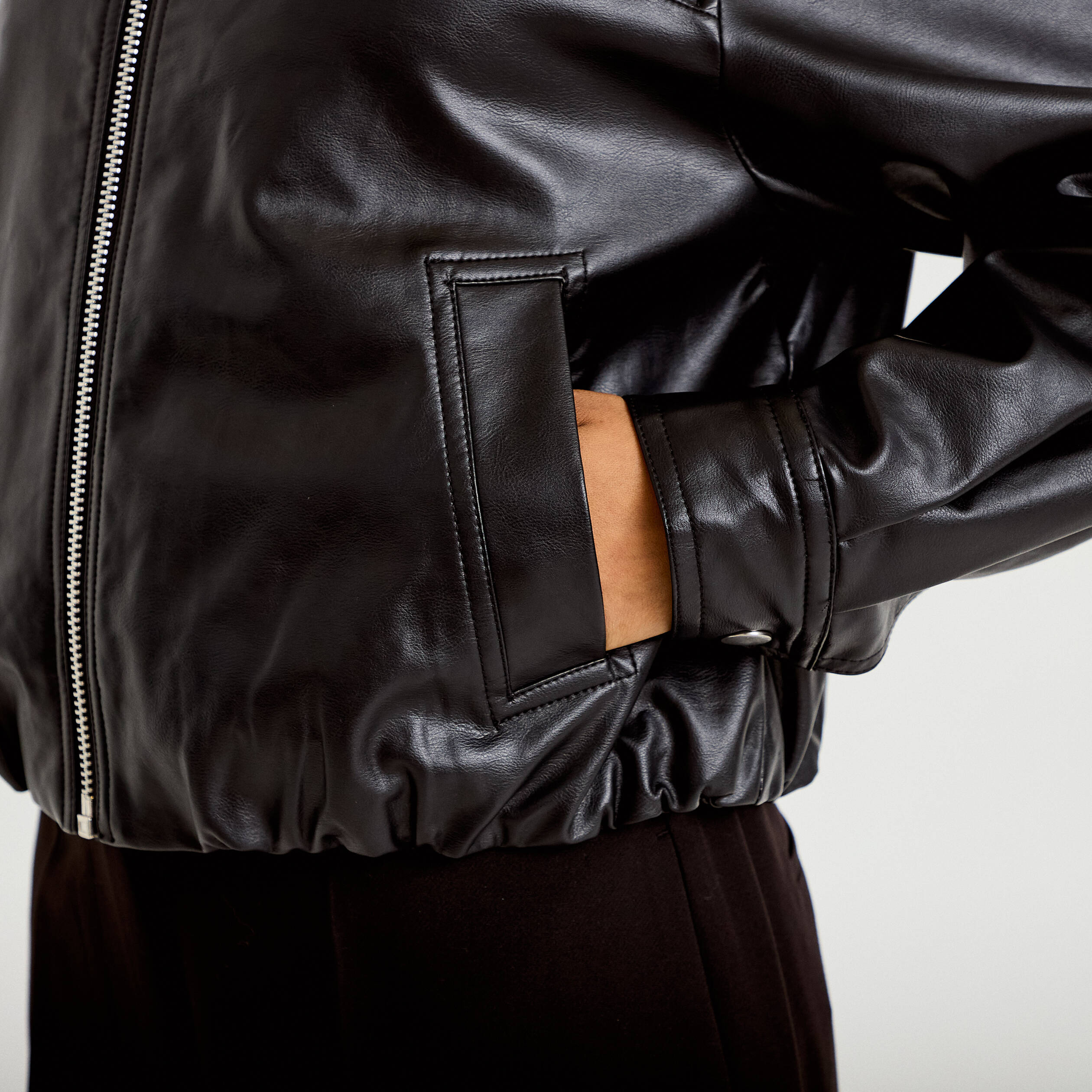 Veste effet boule manches longues noir femme
