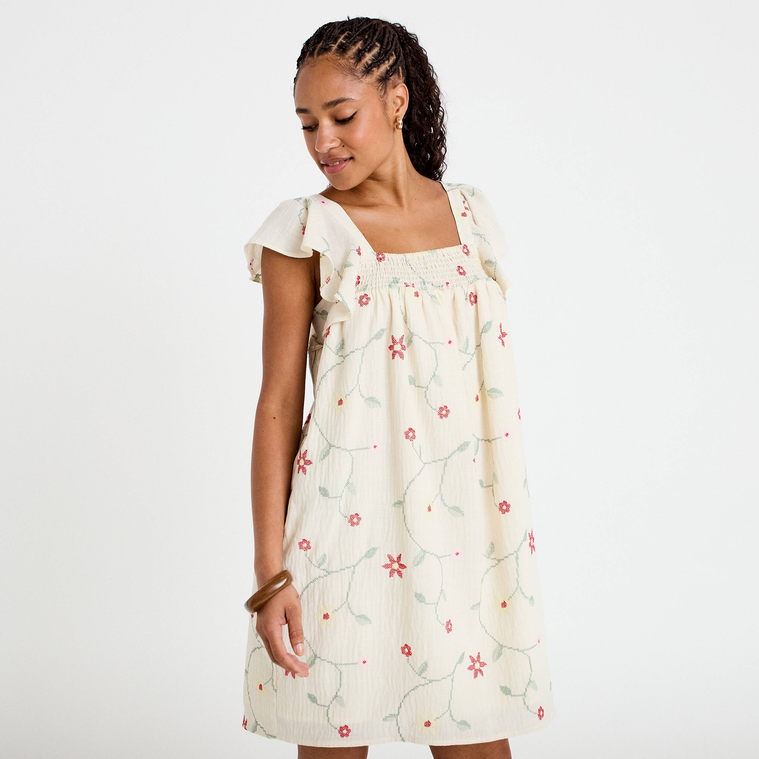 Robe courte &eacute;vas&eacute;e brod&eacute;e blanc femme