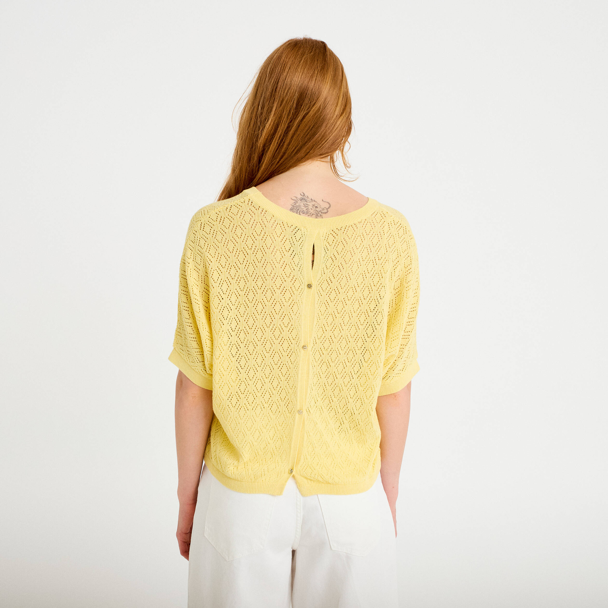 Pull ajour&eacute; col v manches courtes jaune pastel femme