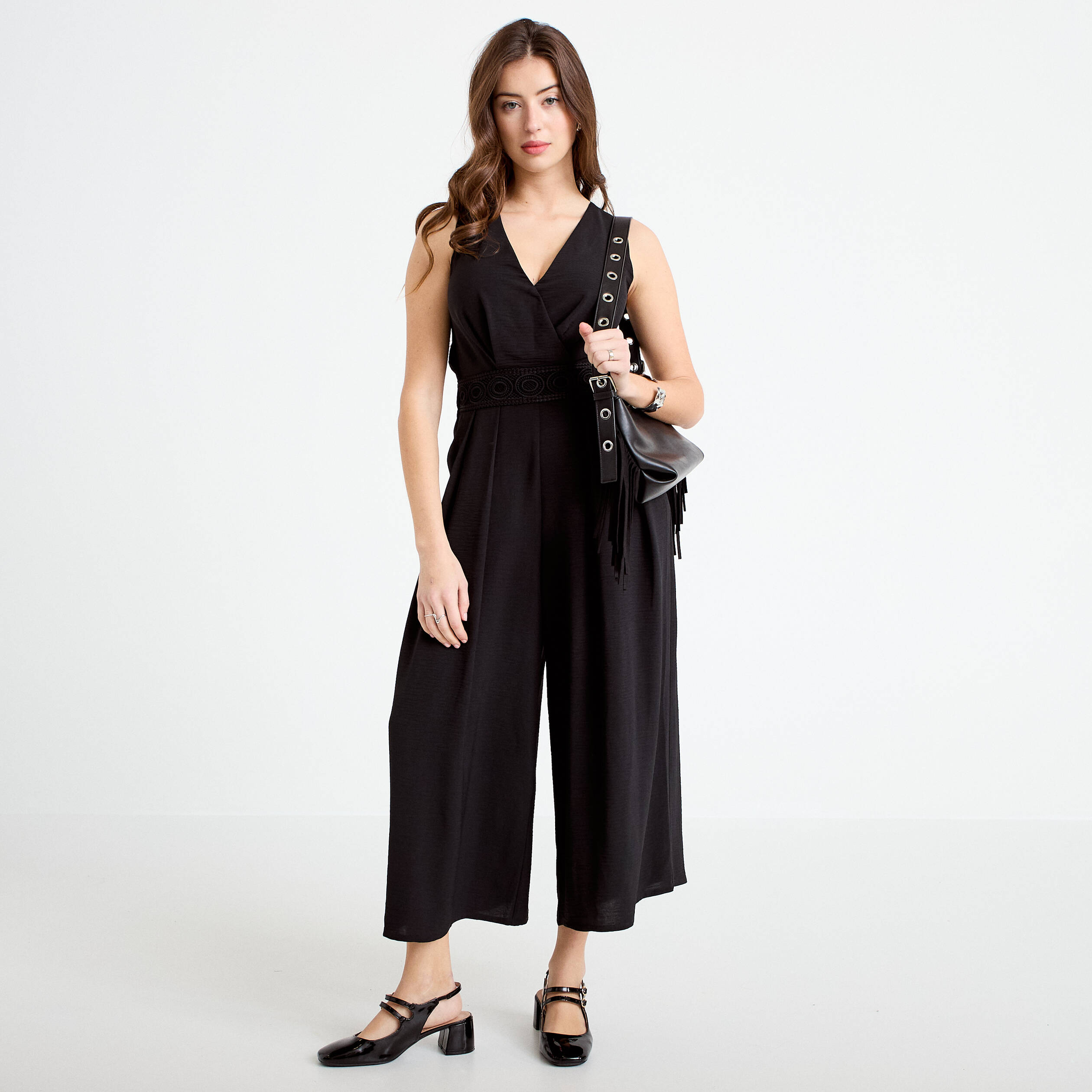 Combinaison large 3/4 sans manches col v noir femme
