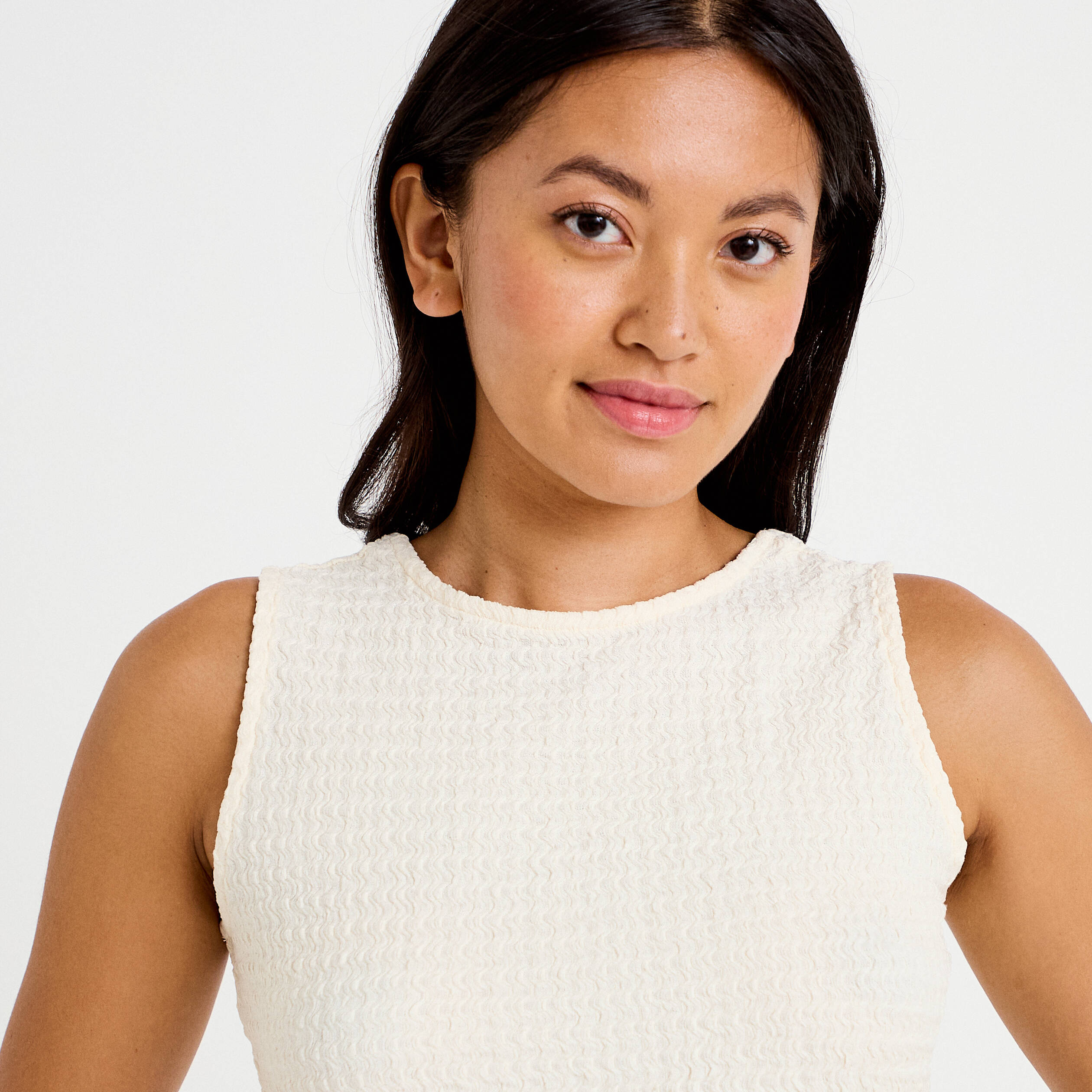 Top pliss&eacute; col rond manches courtes ecru femme