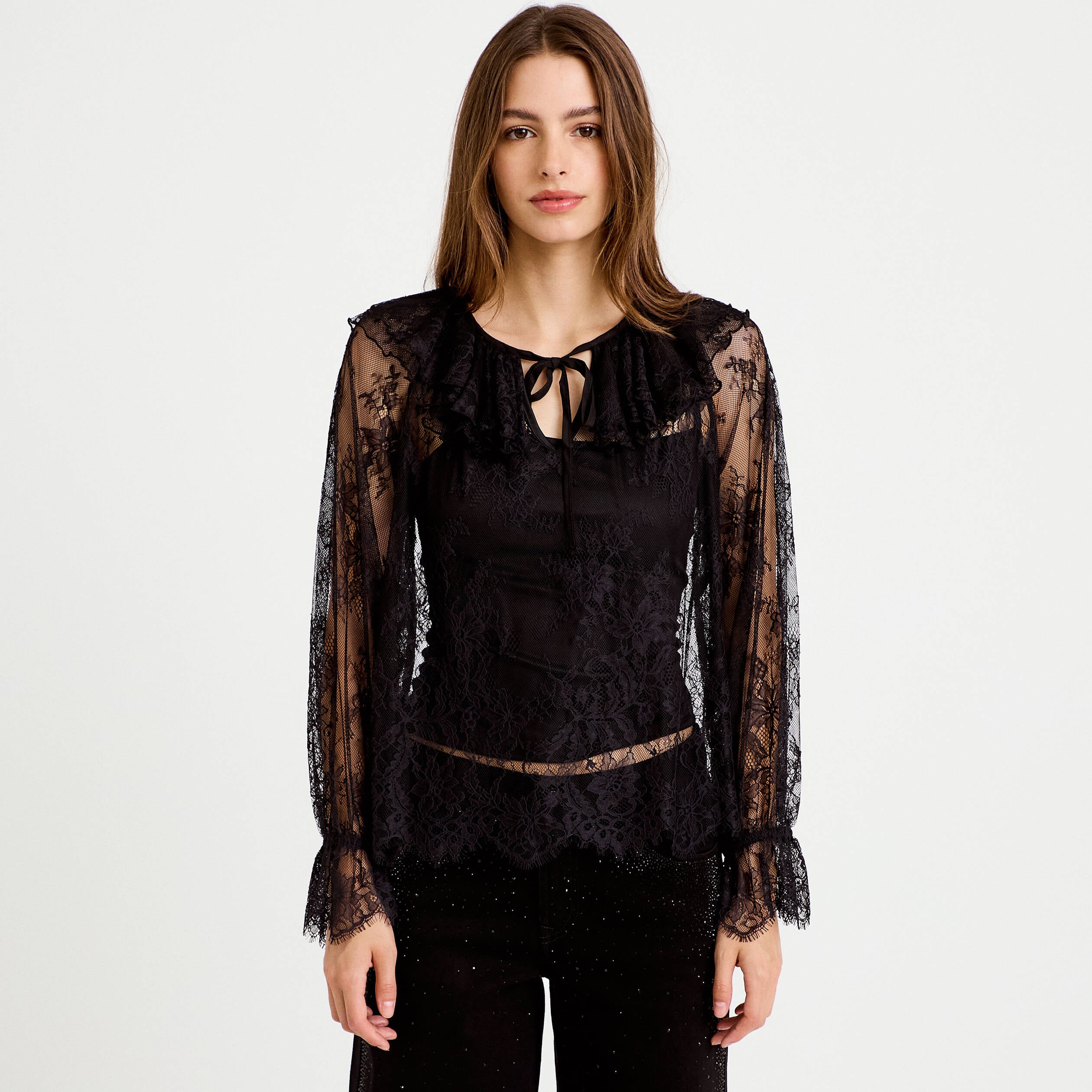 Blouse manches longues en dentelle noir femme