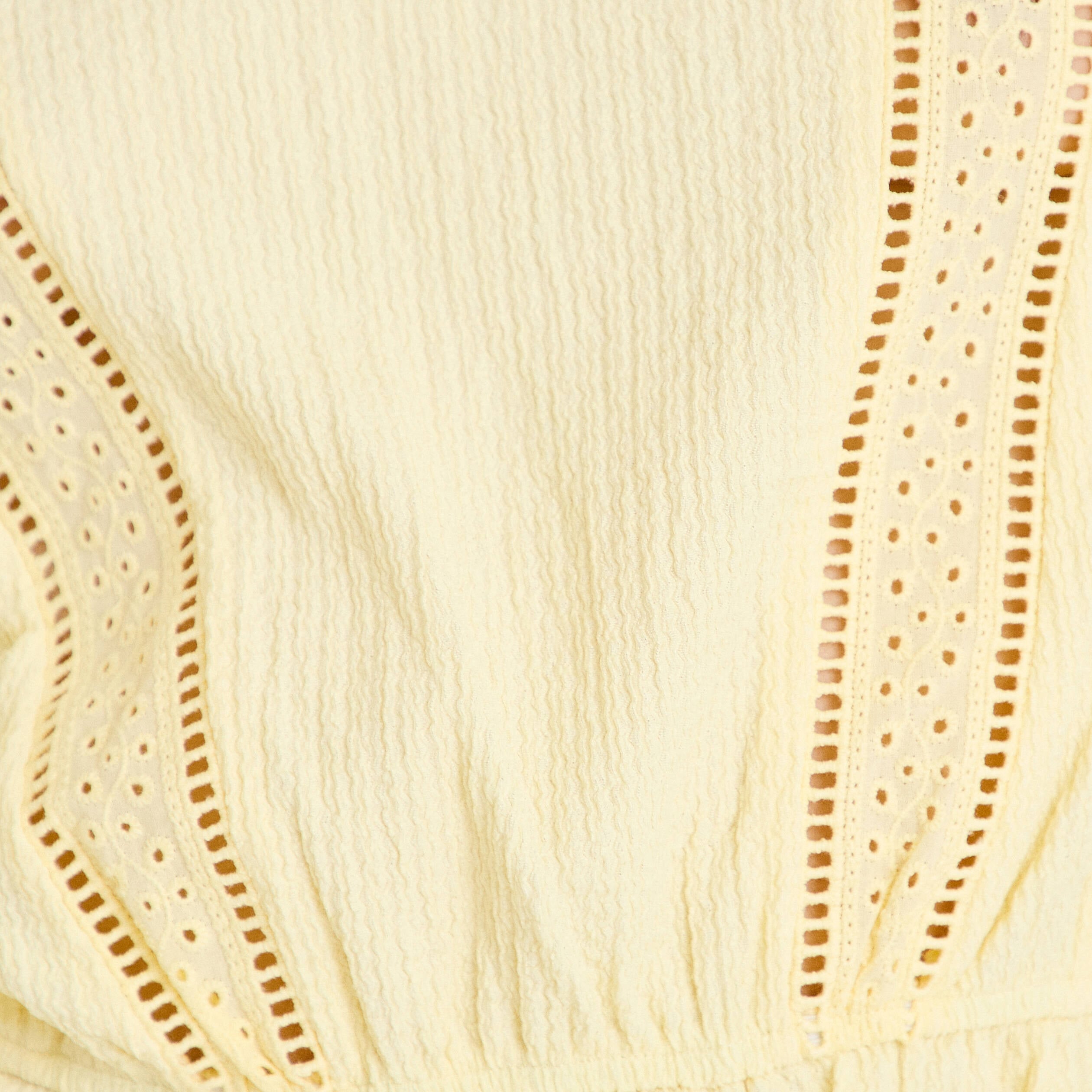 Blouse &agrave; volants jaune pastel femme