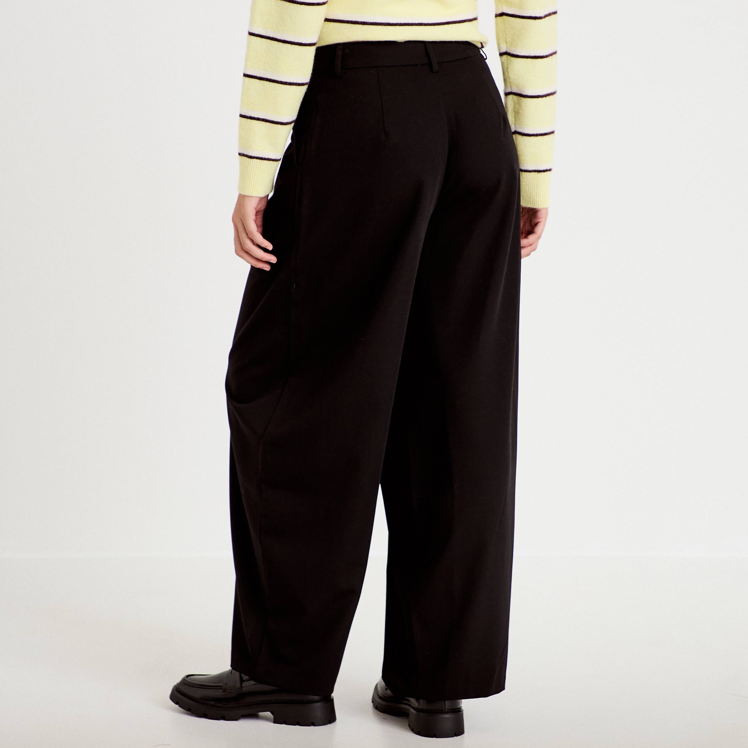 Pantalon bootcut taille basse noir femme