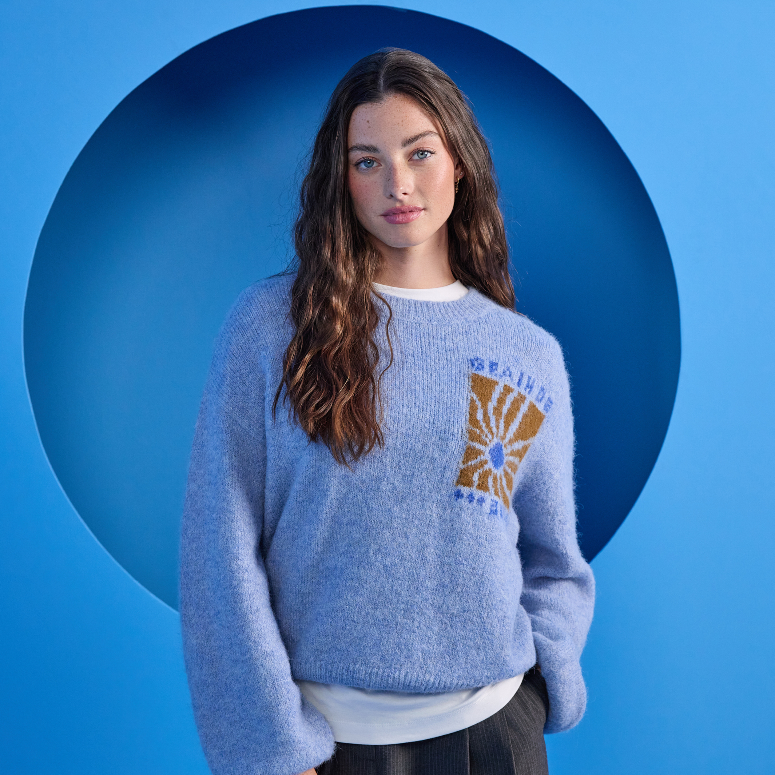 Pull ample col rond manches longues bleu ciel femme