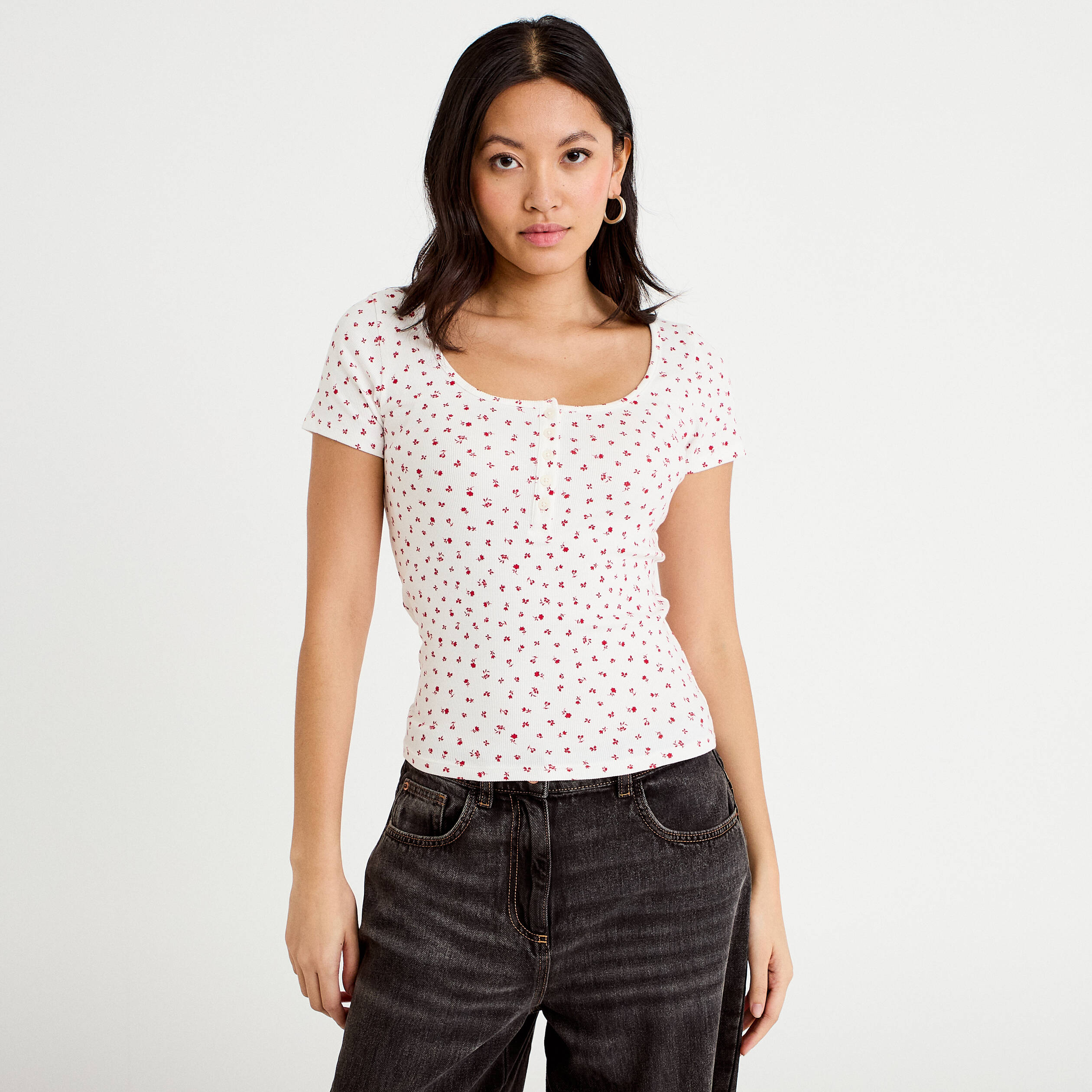 T-shirt c&ocirc;tel&eacute; blanc femme