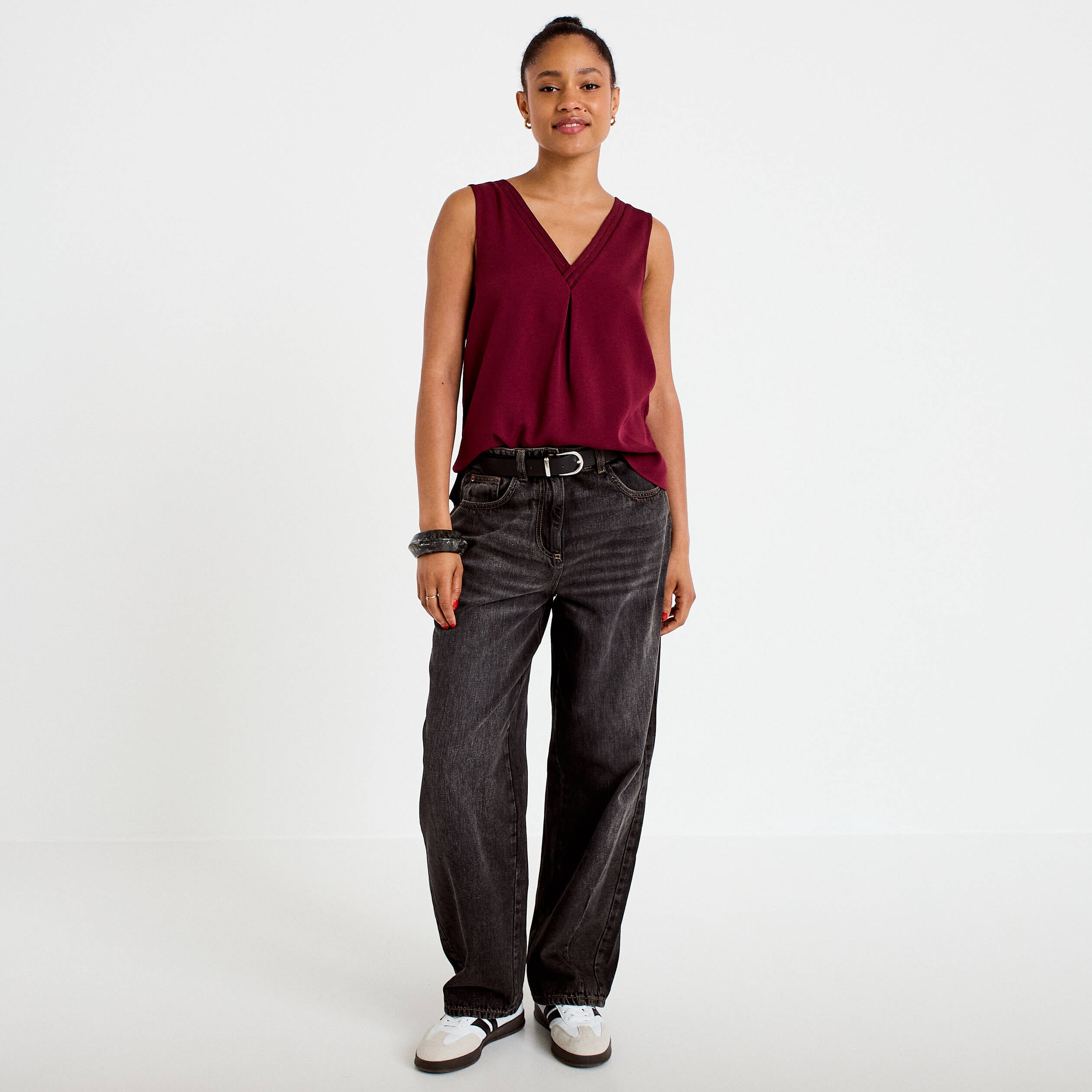 D&eacute;bardeur sans manches bordeaux femme