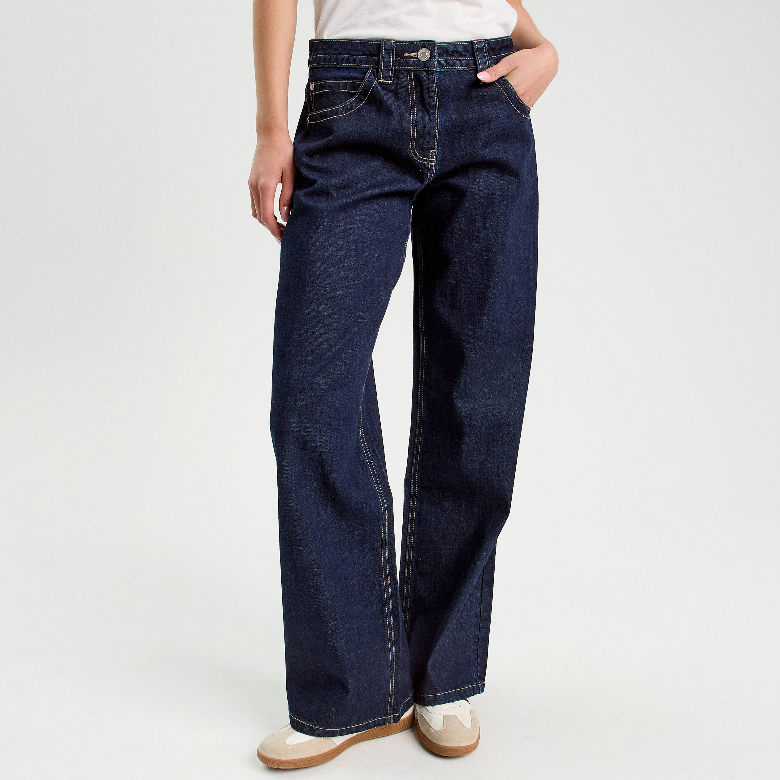 Jeans droit taille basse denim brut femme