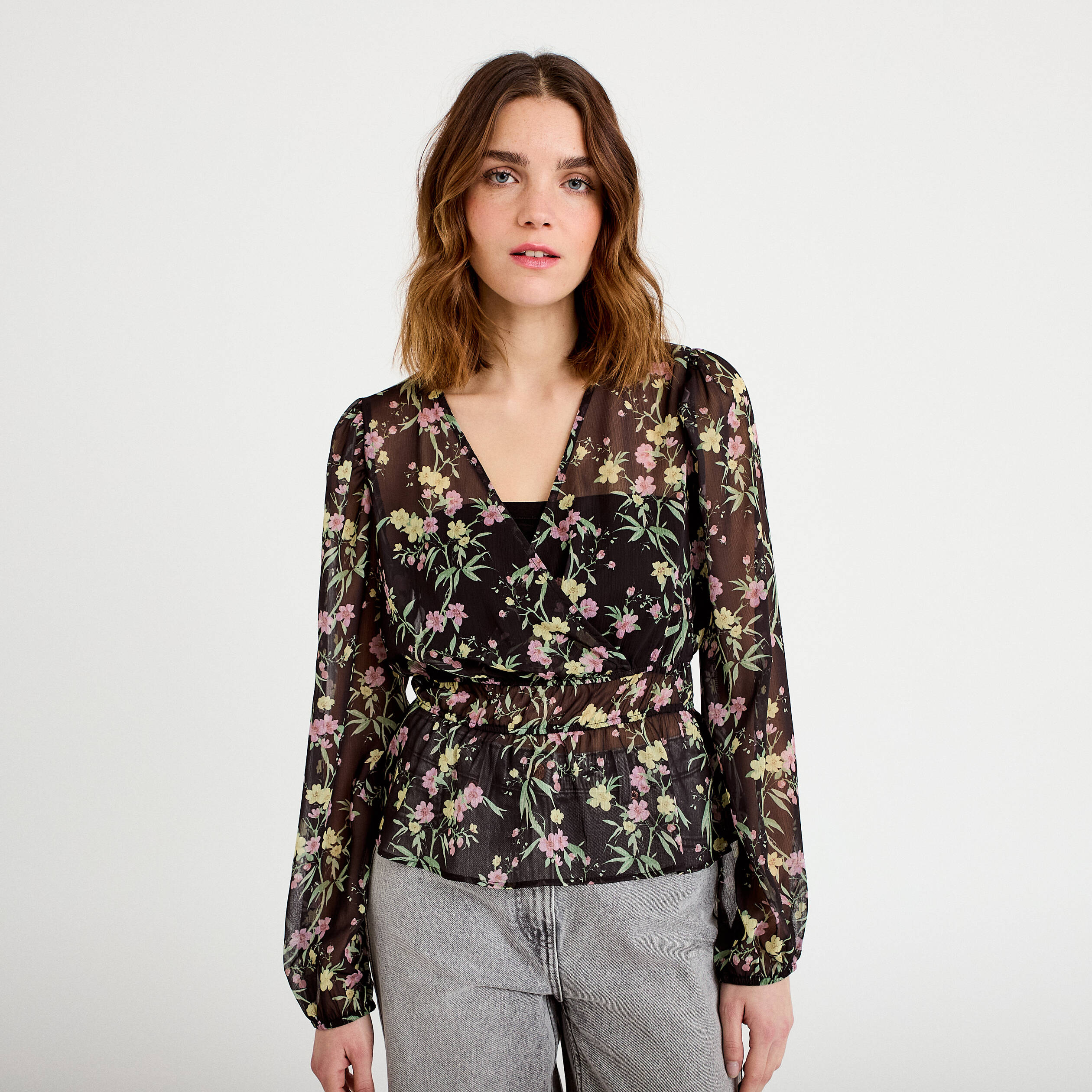 Blouse cintr&eacute;e col v manches longues noir femme
