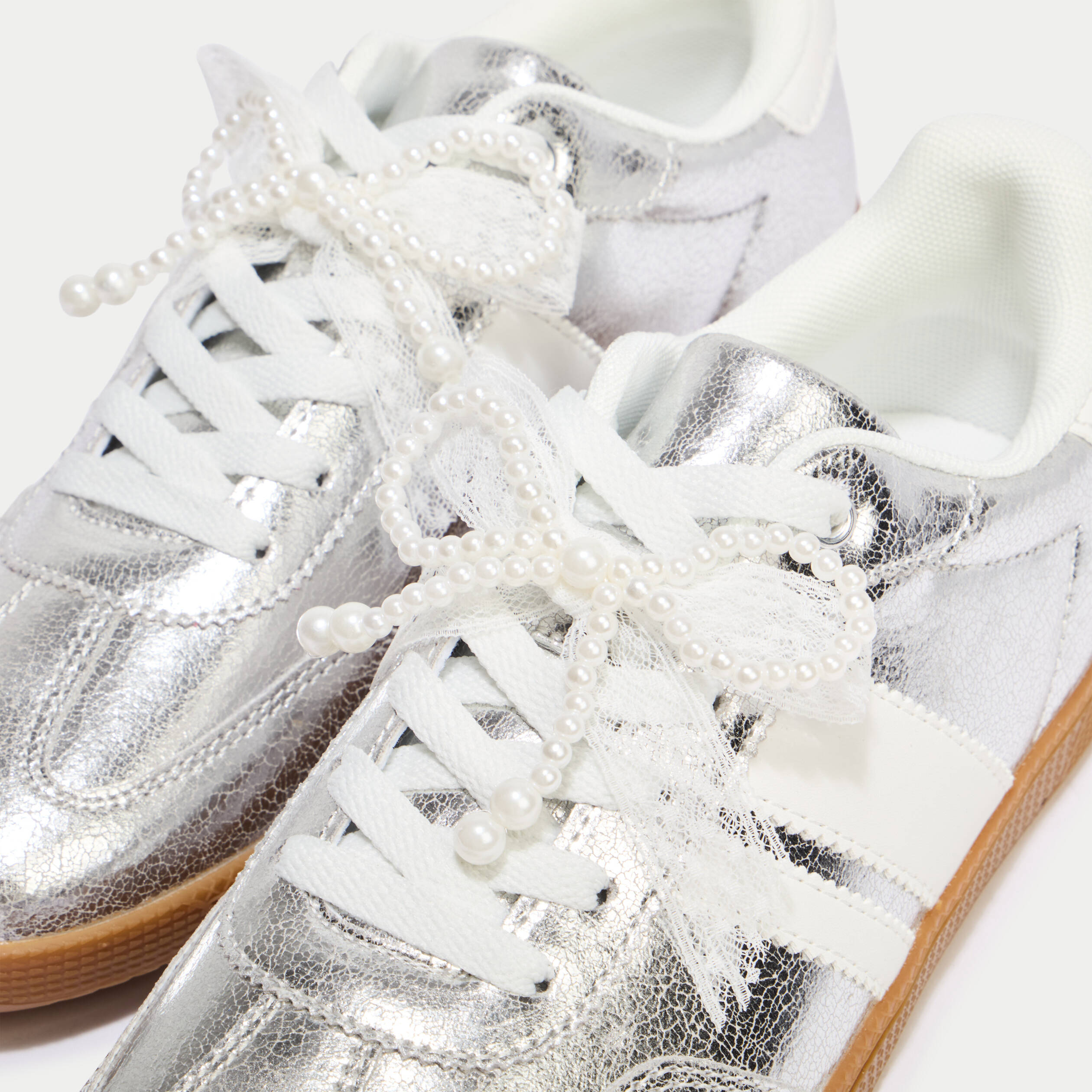 Basket gris argent femme