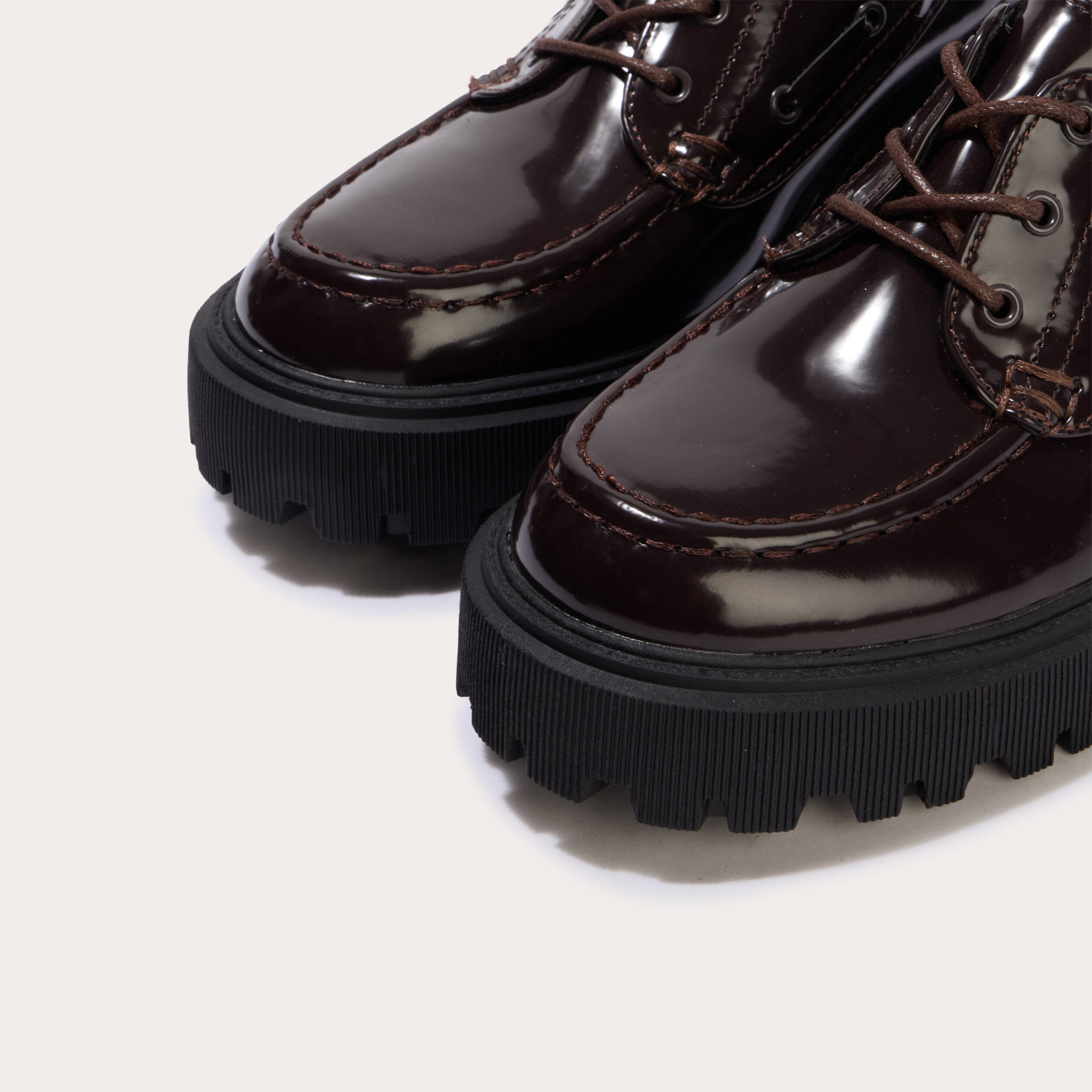 Mocassins &agrave; talon marron fonc&eacute; femme